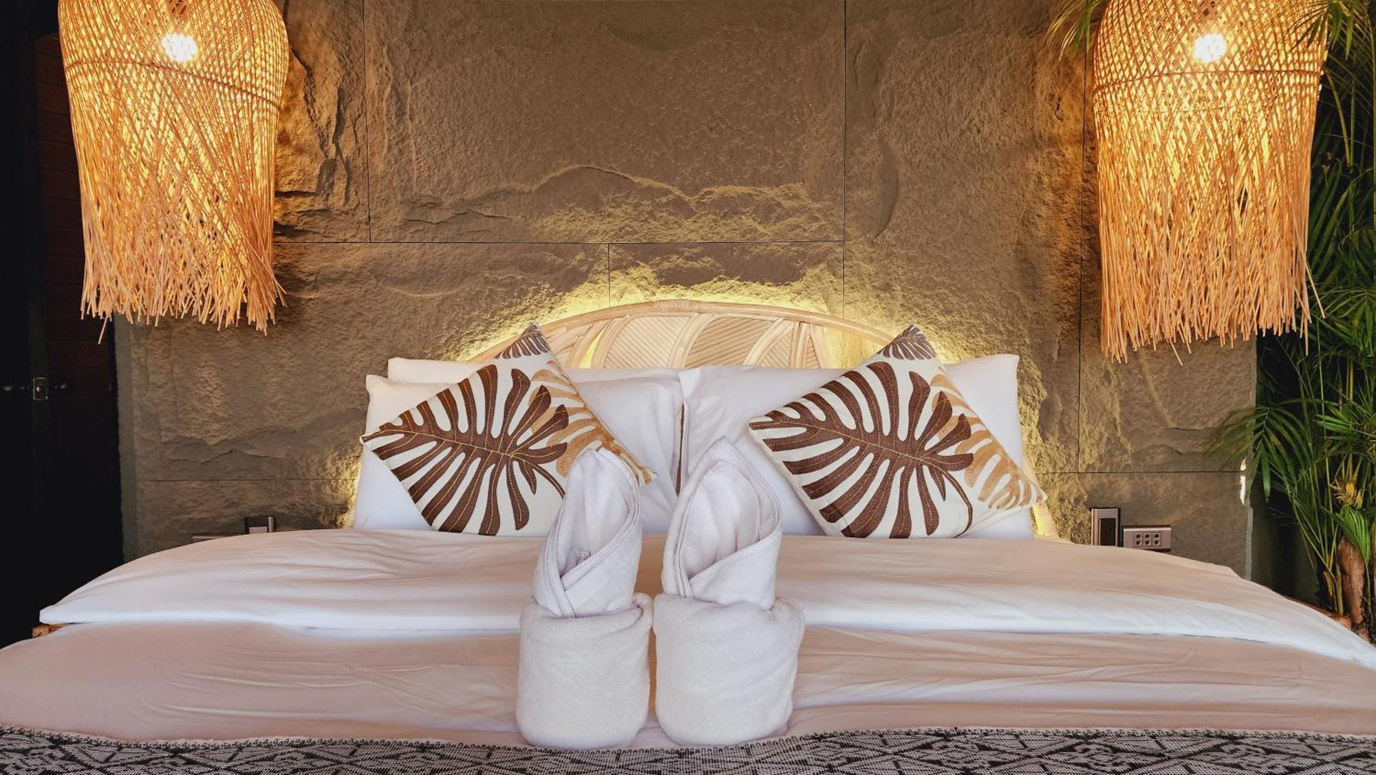 The Jungle -glamping At Karuna Glamping *
