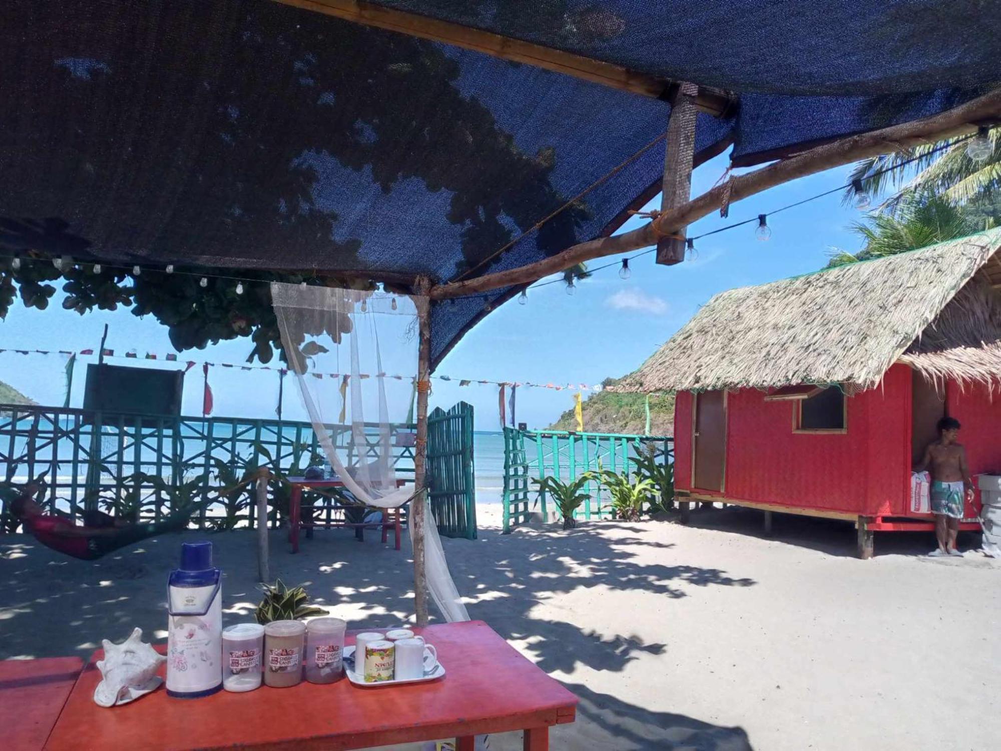 Shalom Camp * El Nido