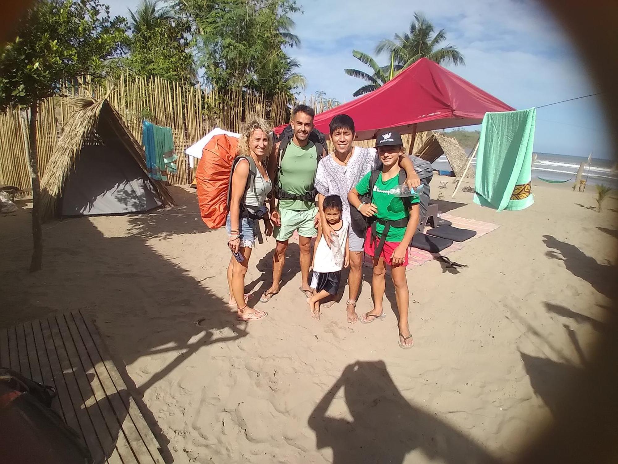 Campsite Bucana Kamp Payapa Beachfront El Nido