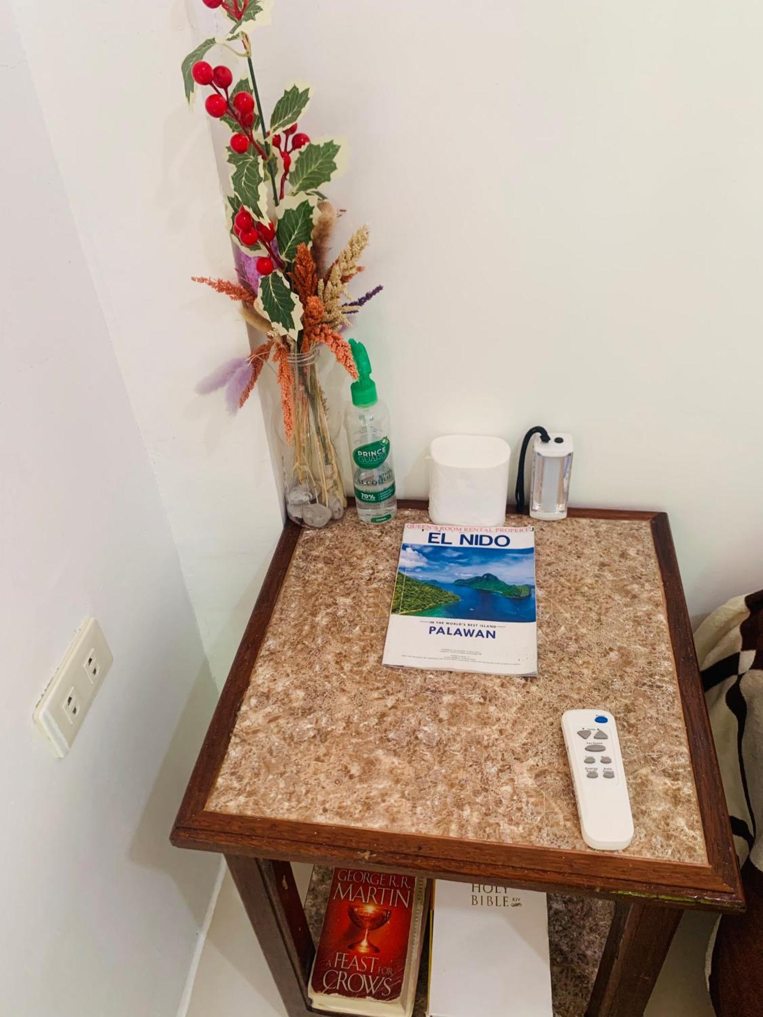 Queen's 4 Apartment *