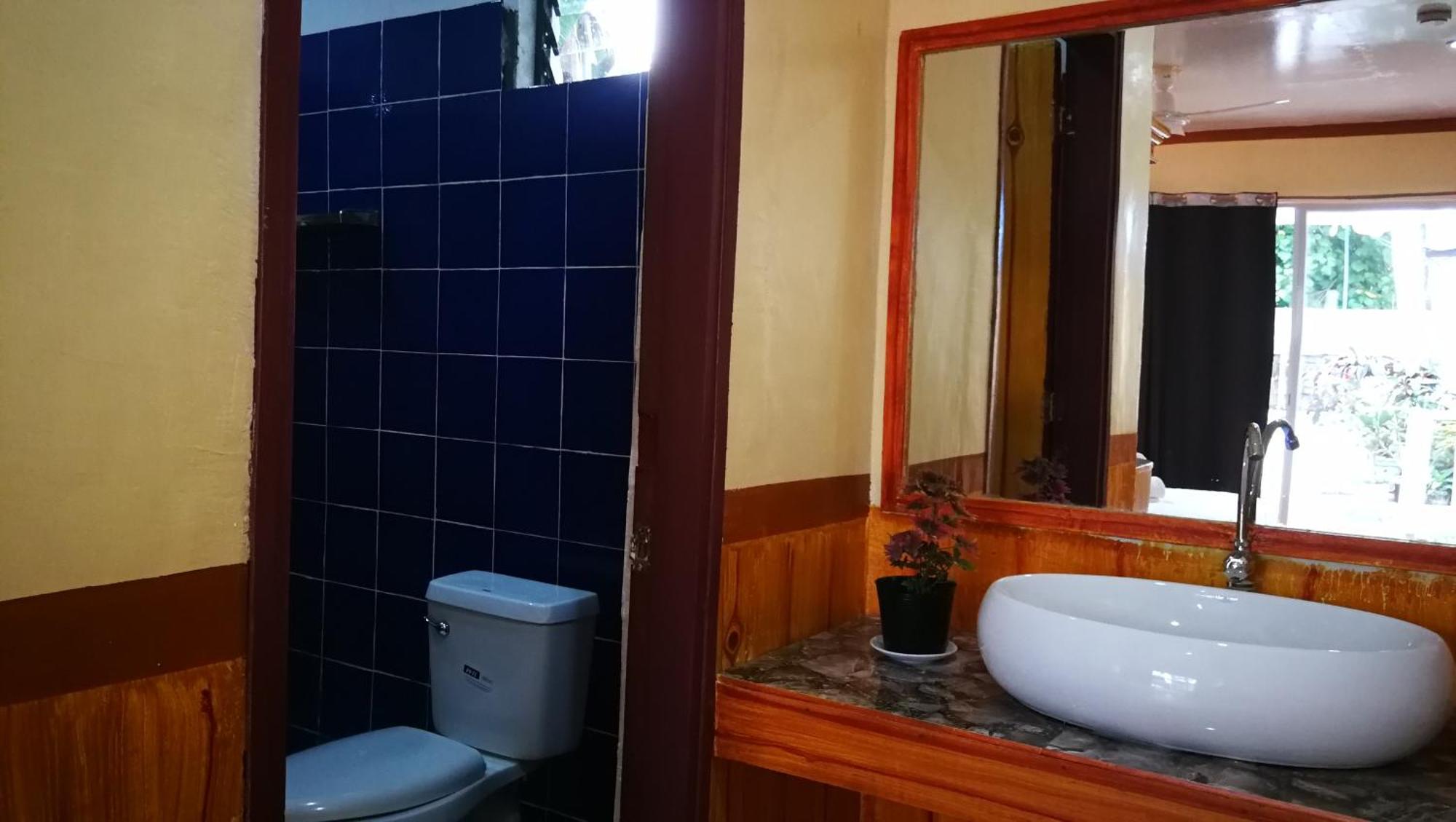Hotel Chibel Summer Riverside El Nido