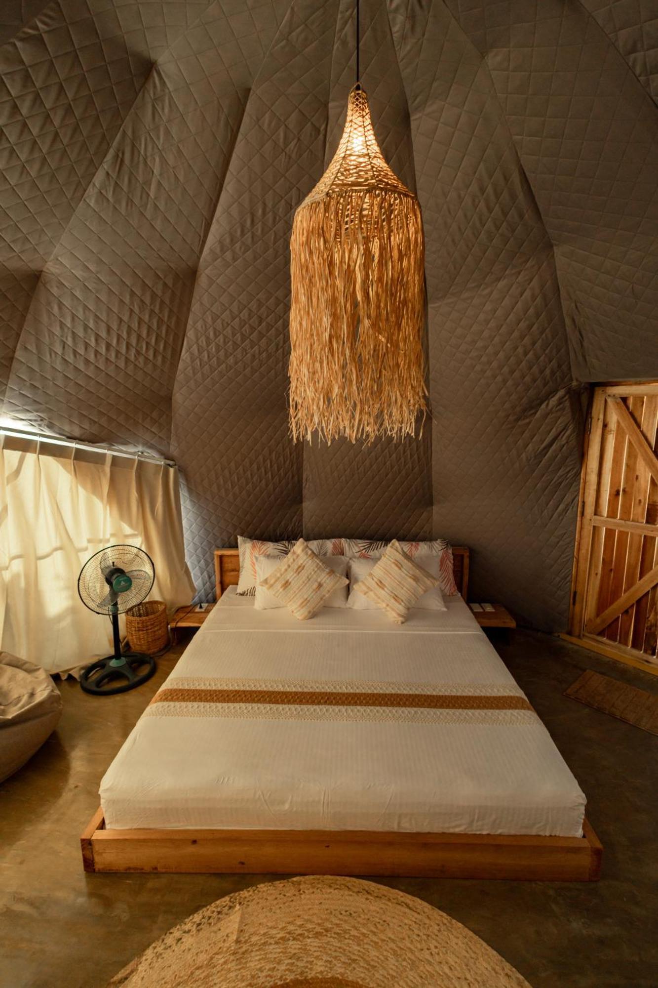 Domes And Dreams Lio Glamping Glamping *