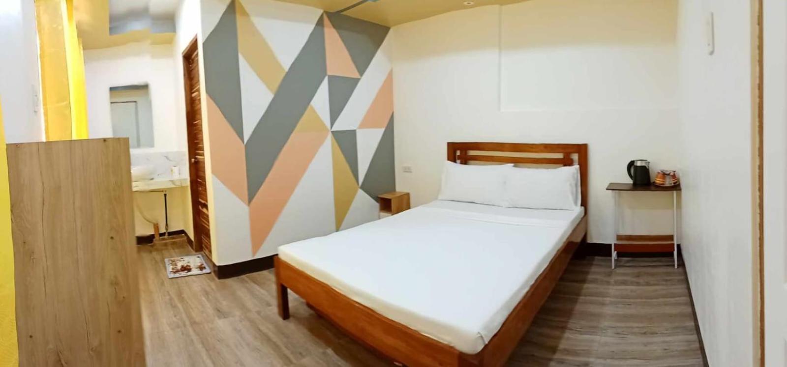 Vali-joe Travel Inn El Nido