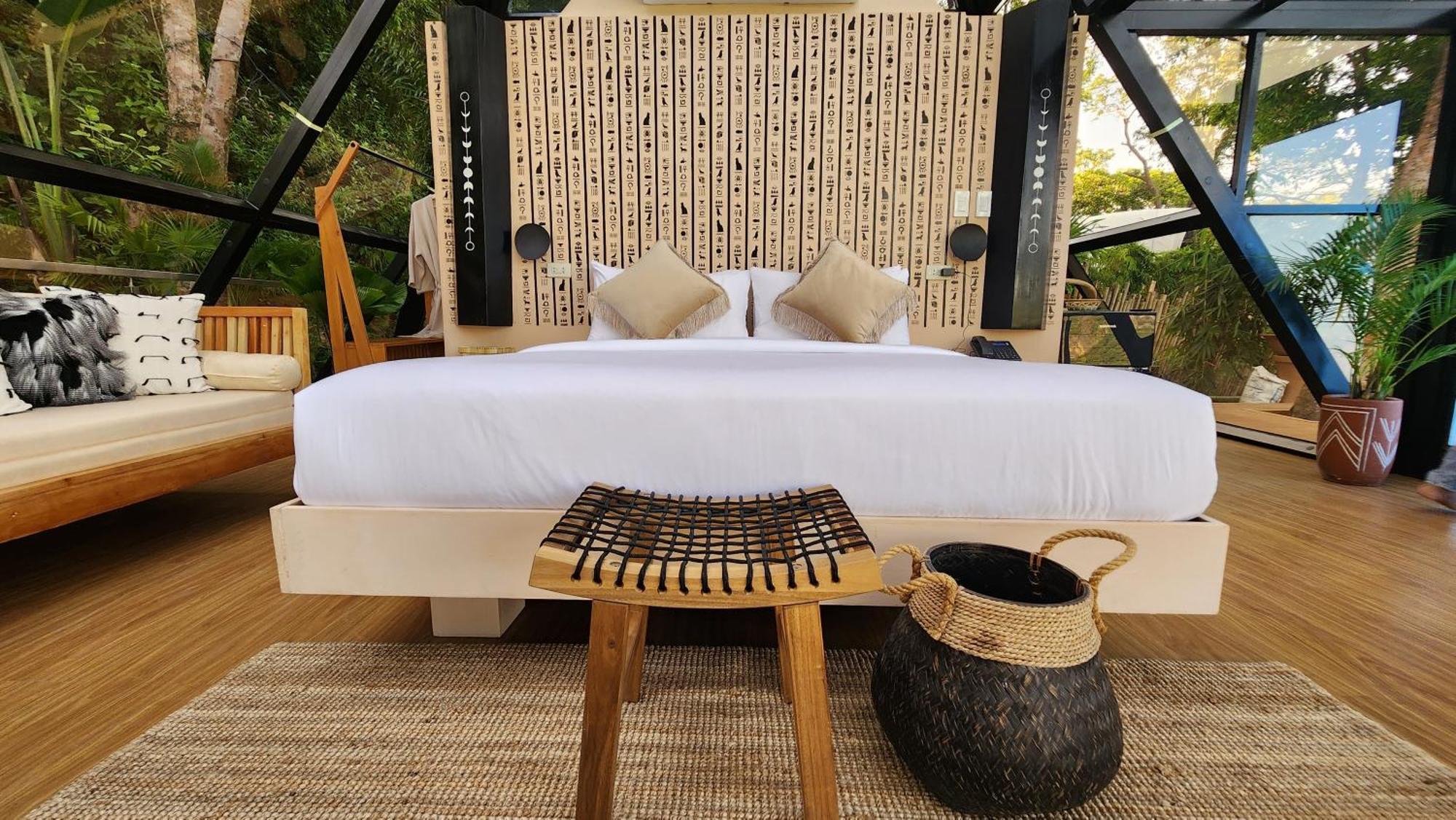 The Pyramid - Glamping At Karuna Glamping *