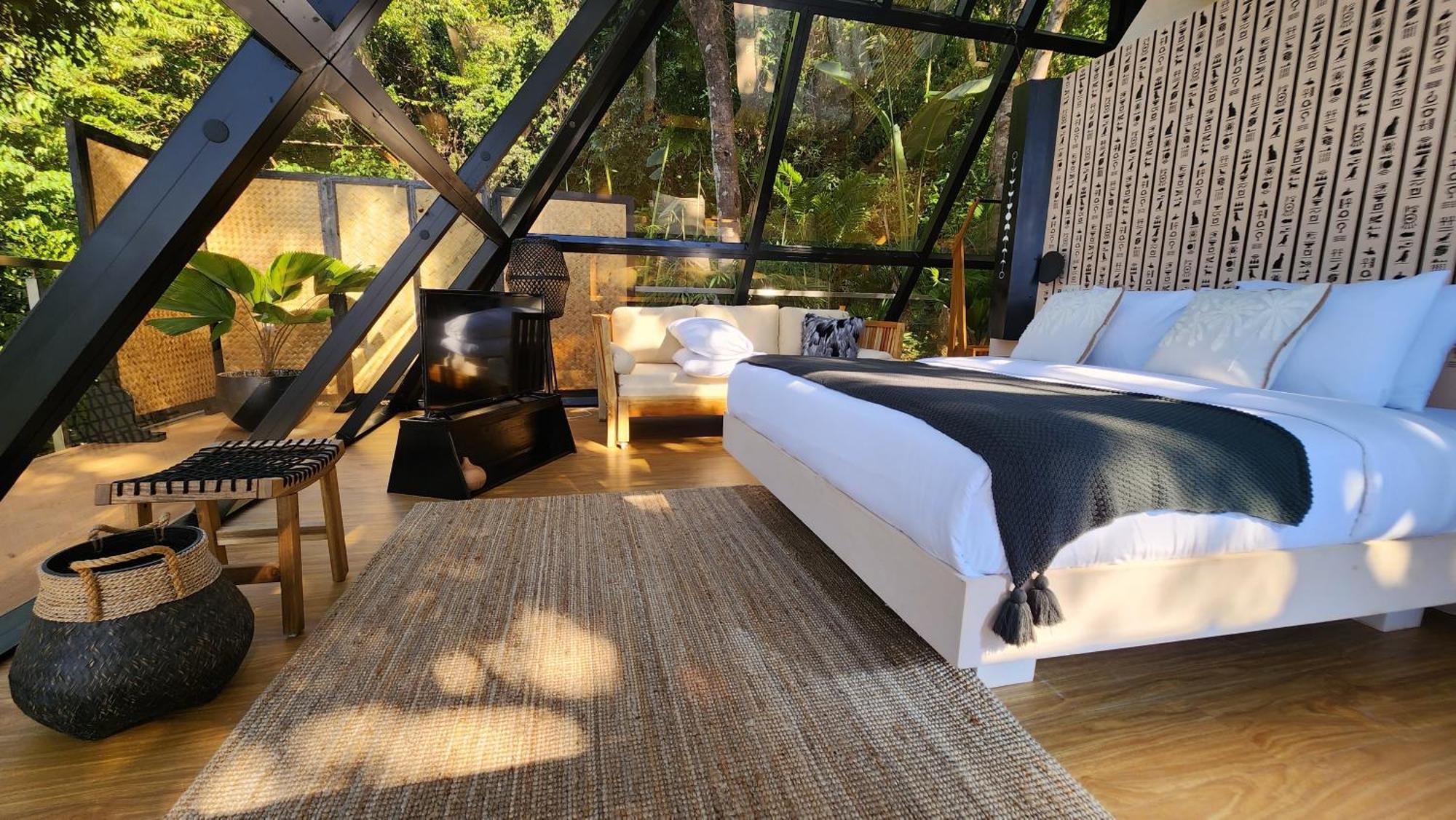The Pyramid - Glamping At Karuna Glamping *