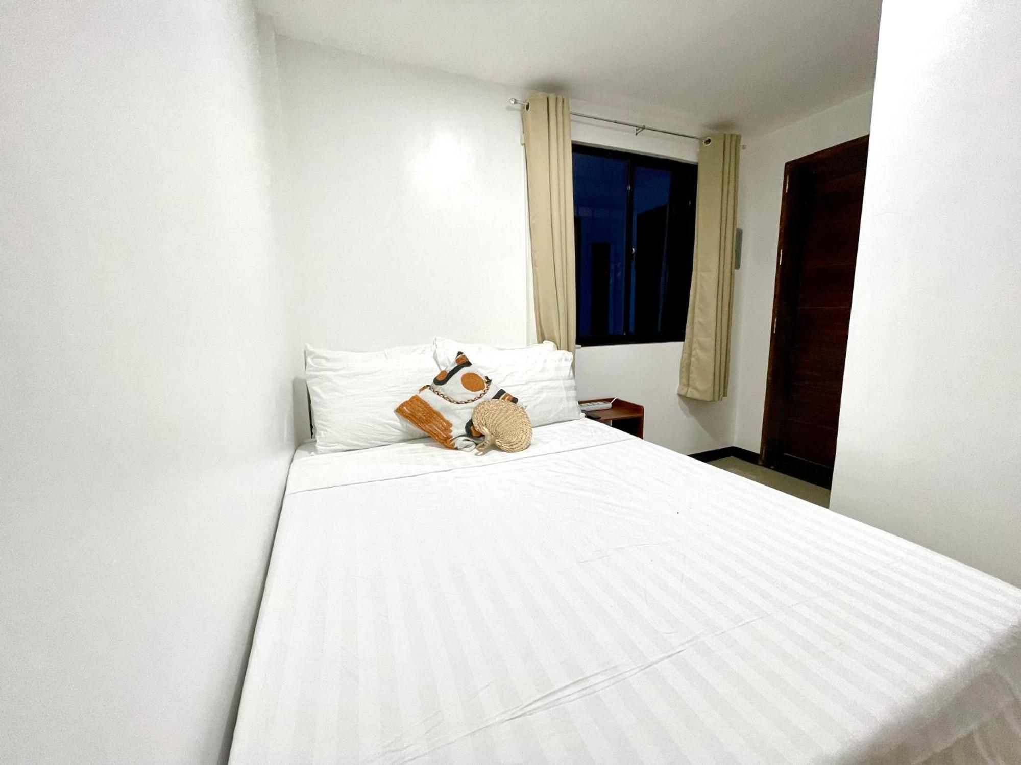 Aparthotel Namal Apartelle - Free Scooter & Gym Access *