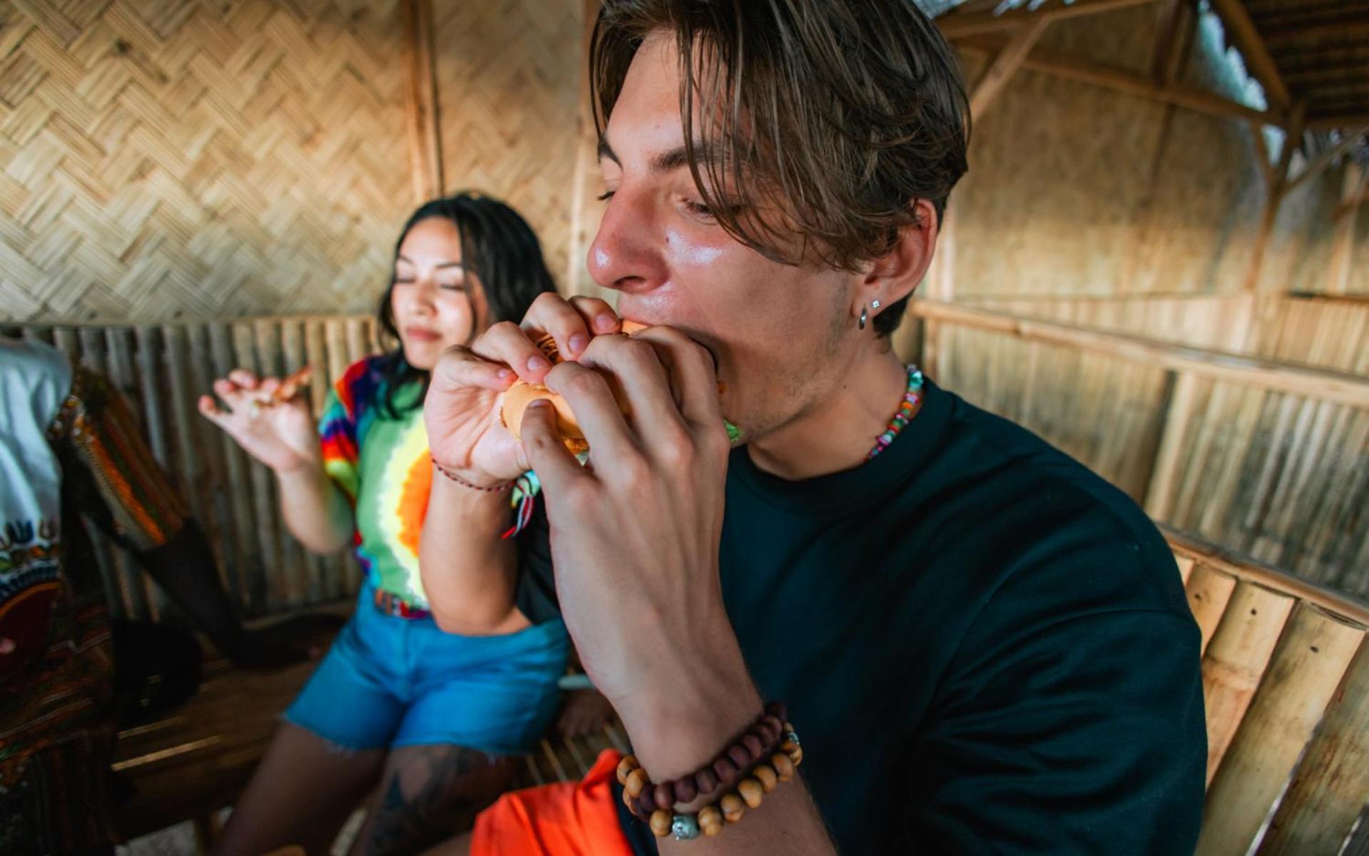 Mad Monkey Nacpan (adults Only) El Nido