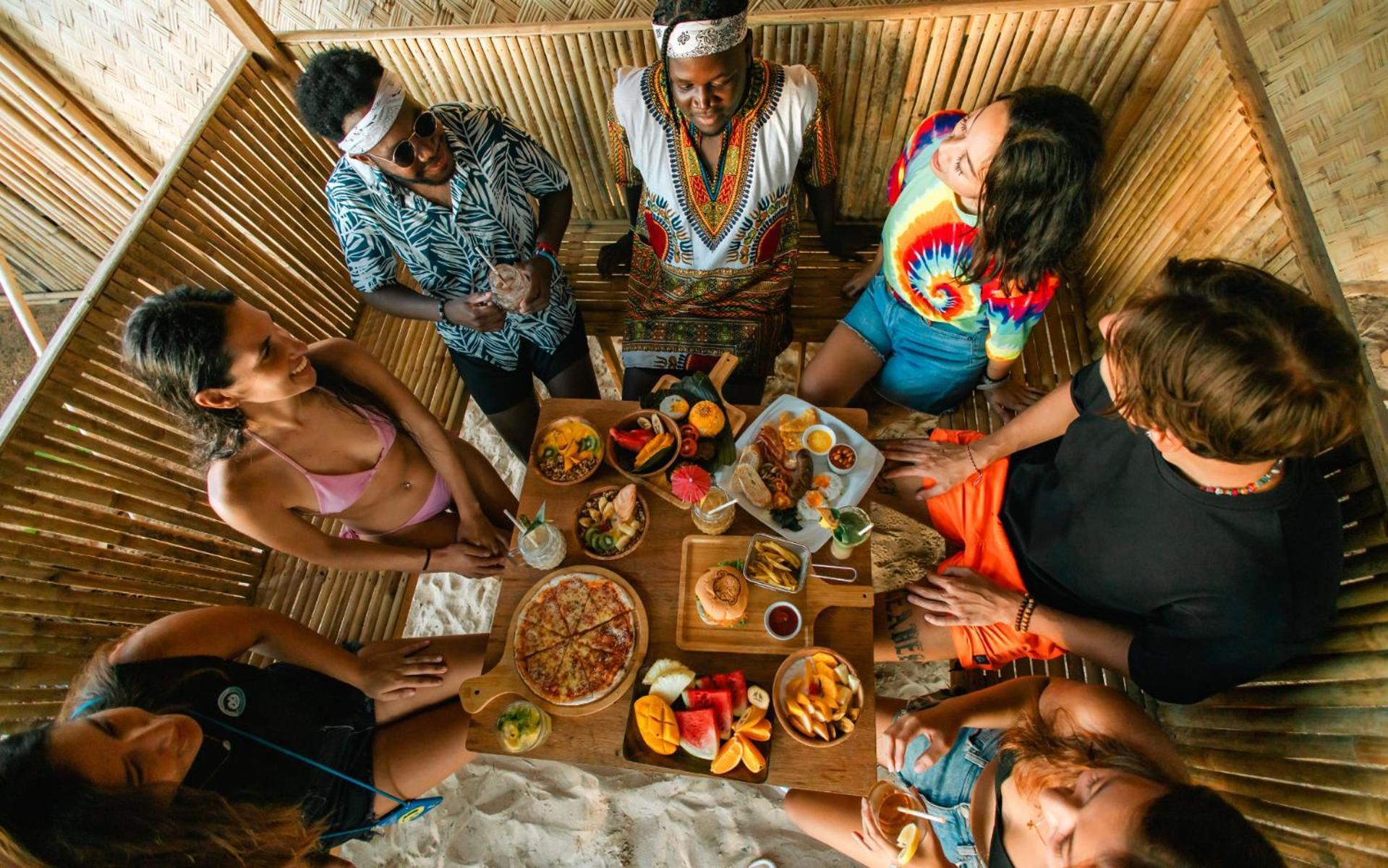Mad Monkey Nacpan (adults Only) * El Nido