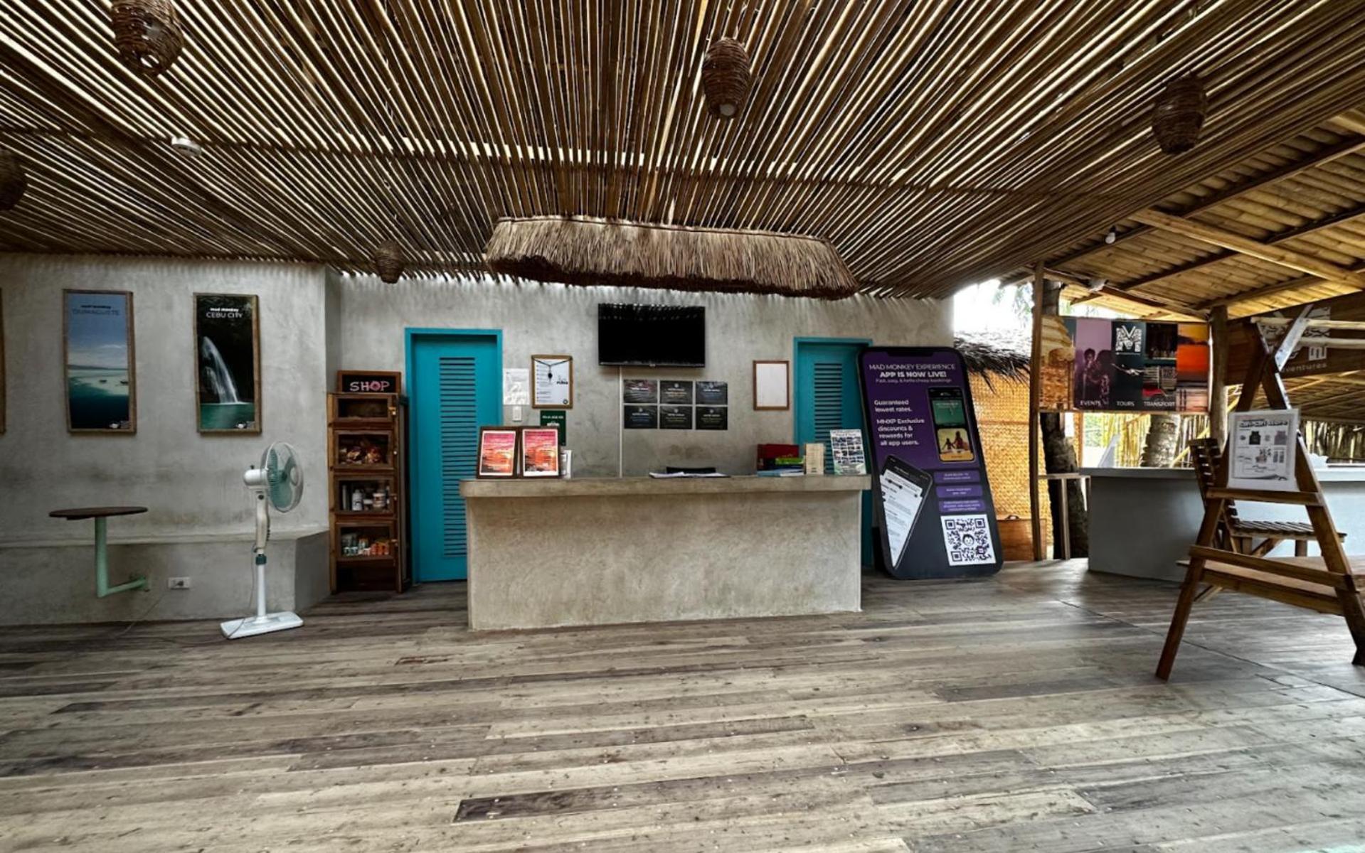Mad Monkey Nacpan (adults Only) El Nido
