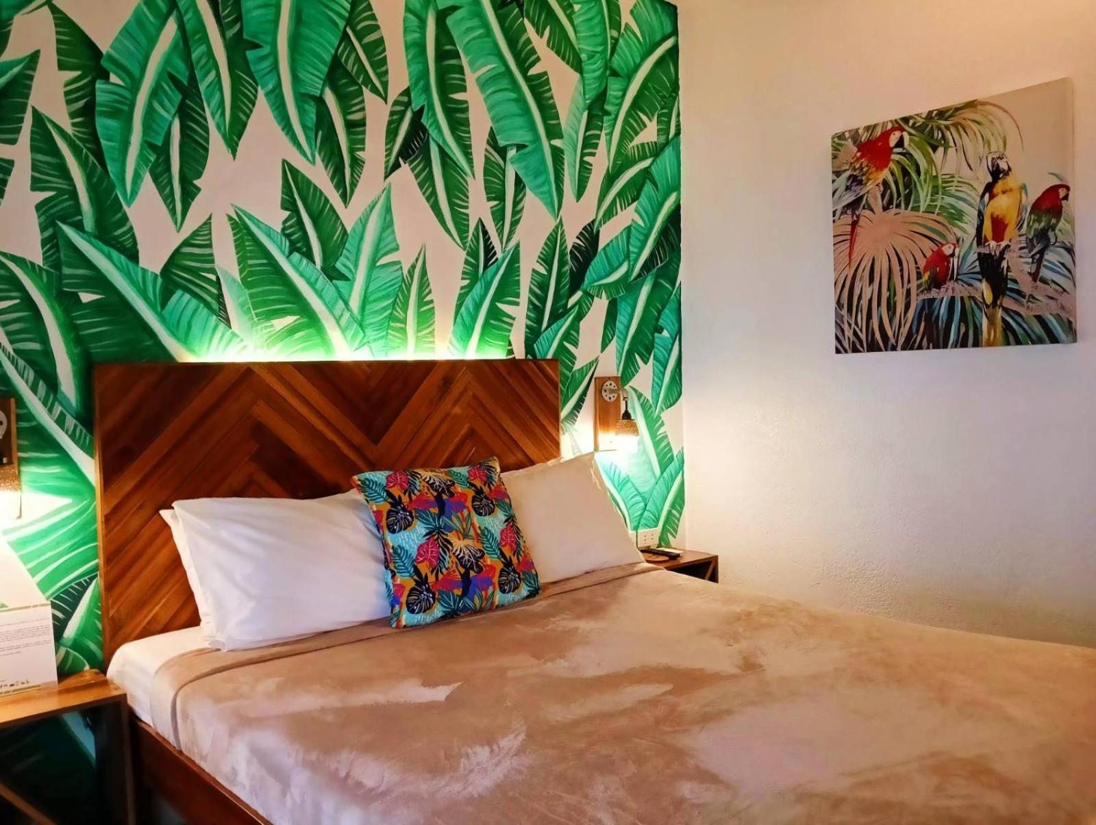 Suites By Eco Hotels Hotel