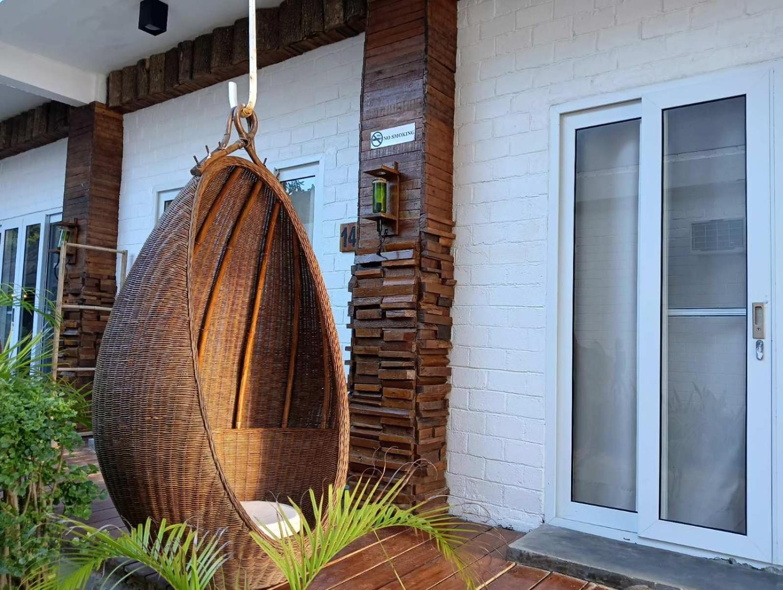 Hotel Suites By Eco Hotels 2*