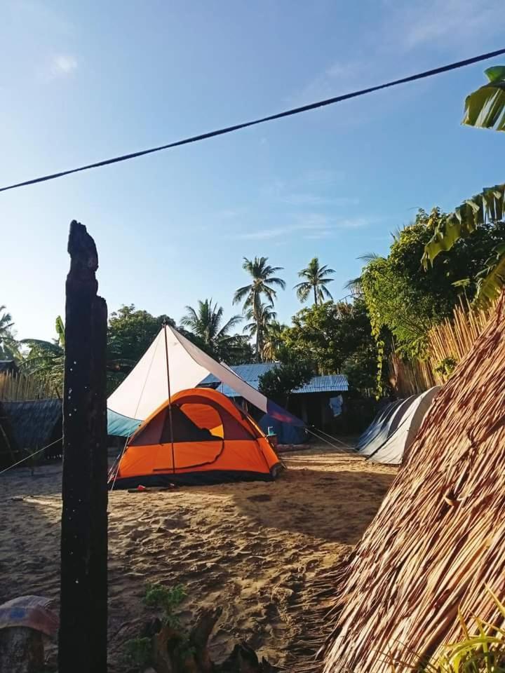 Bucana Kamp Payapa Beachfront * El Nido