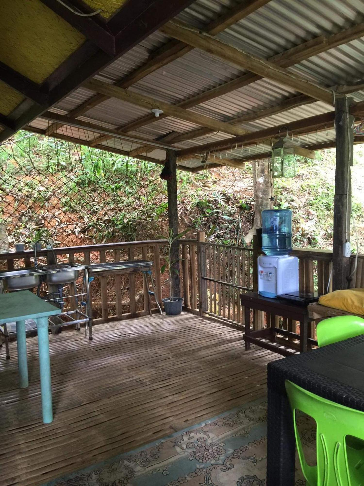 Campeggio Camp Talusi Hilltop Overlooking El Nido