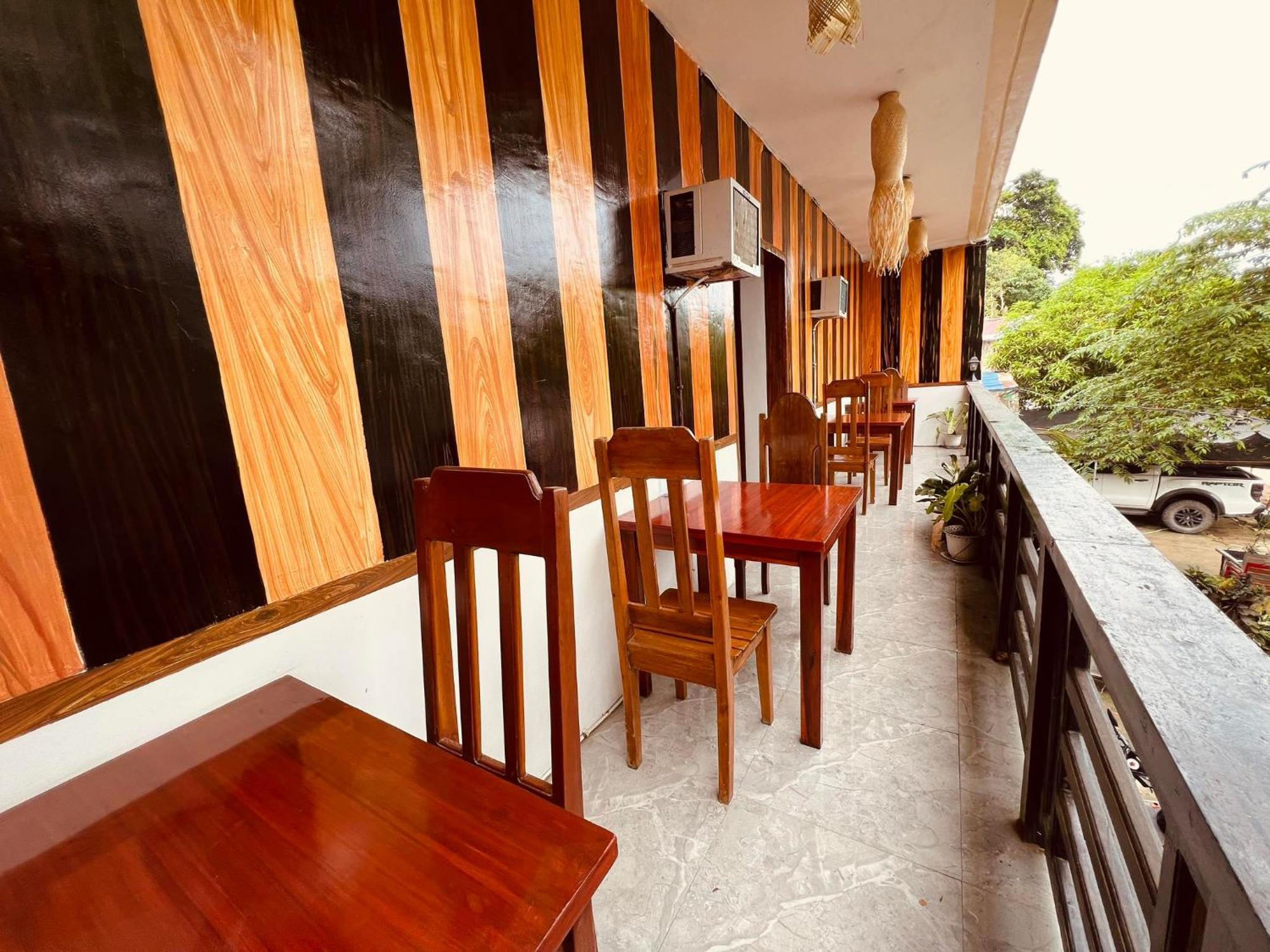 Brenmariel Tourist Bed & Breakfast *