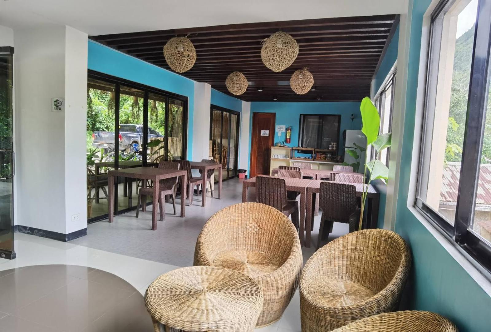 Amos Pili Tree Powered By Cocotel 3*