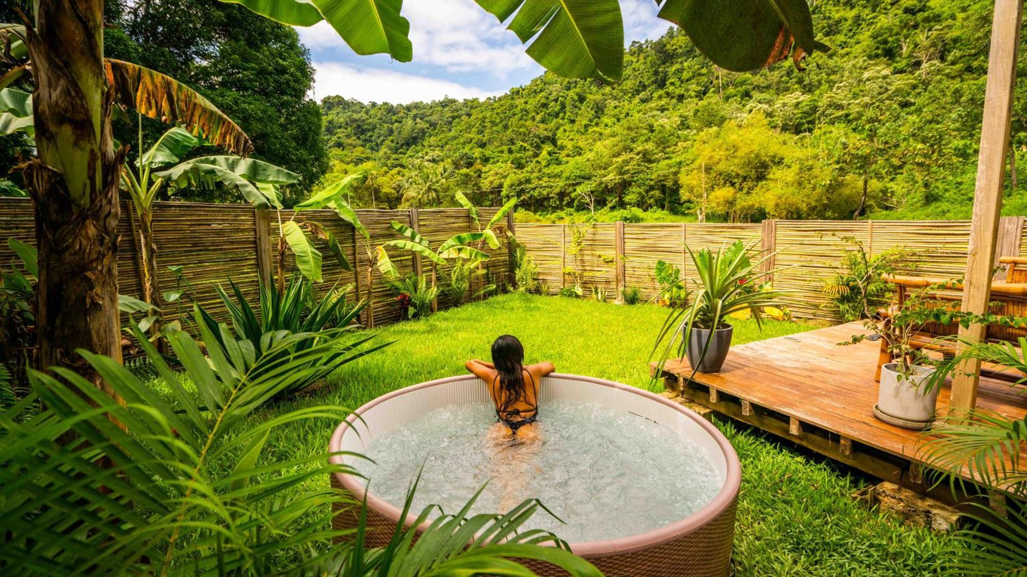 Palayan - With Views, Garden And Pool Villa El Nido