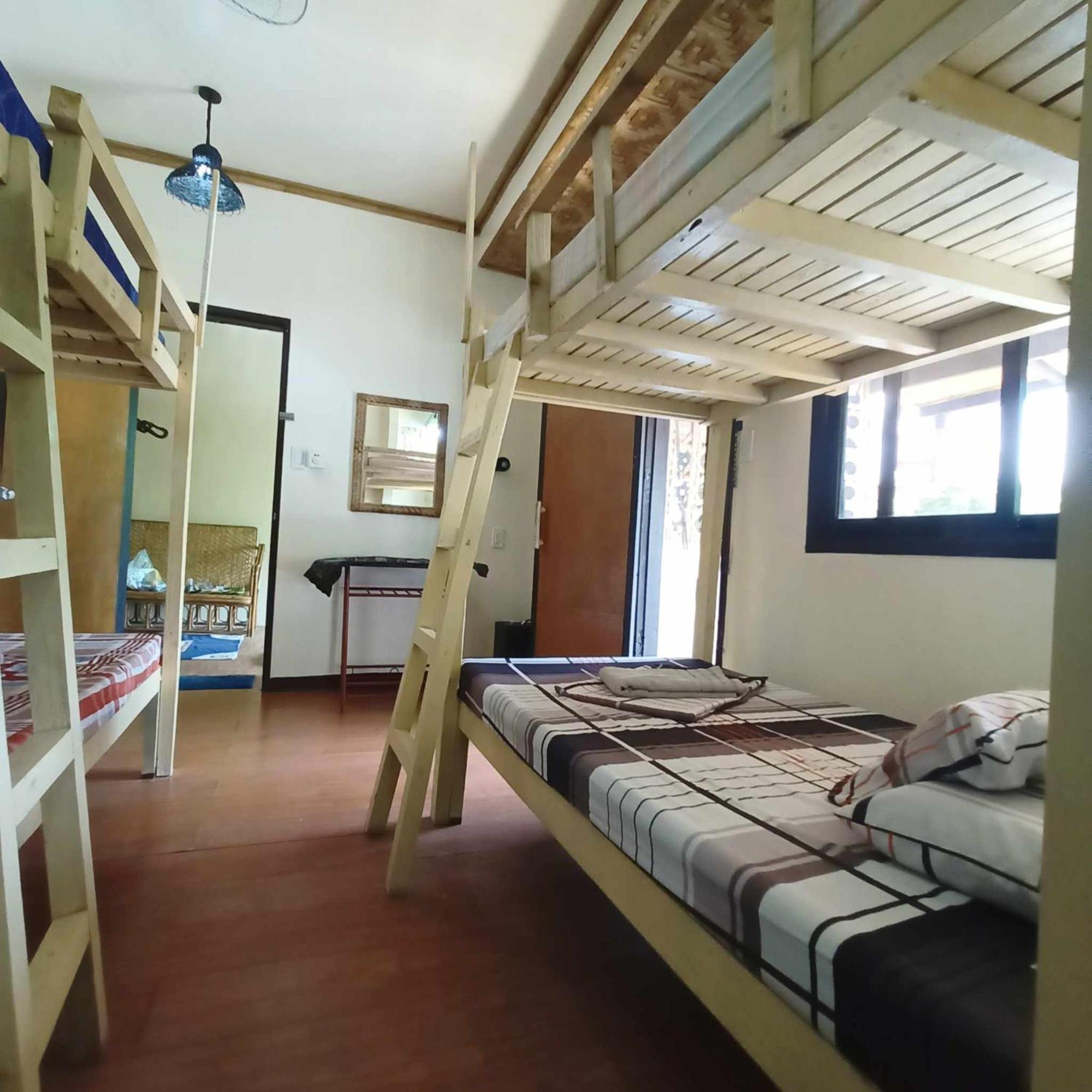 Guest house El Gordo's Seaside Adventure 2*