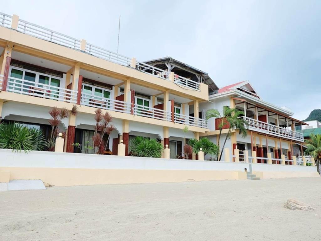 Hotel El Nido Beach Hotel