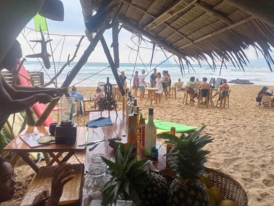 Surf And Skate Duli By Kiteclub Palawan Ostello El Nido