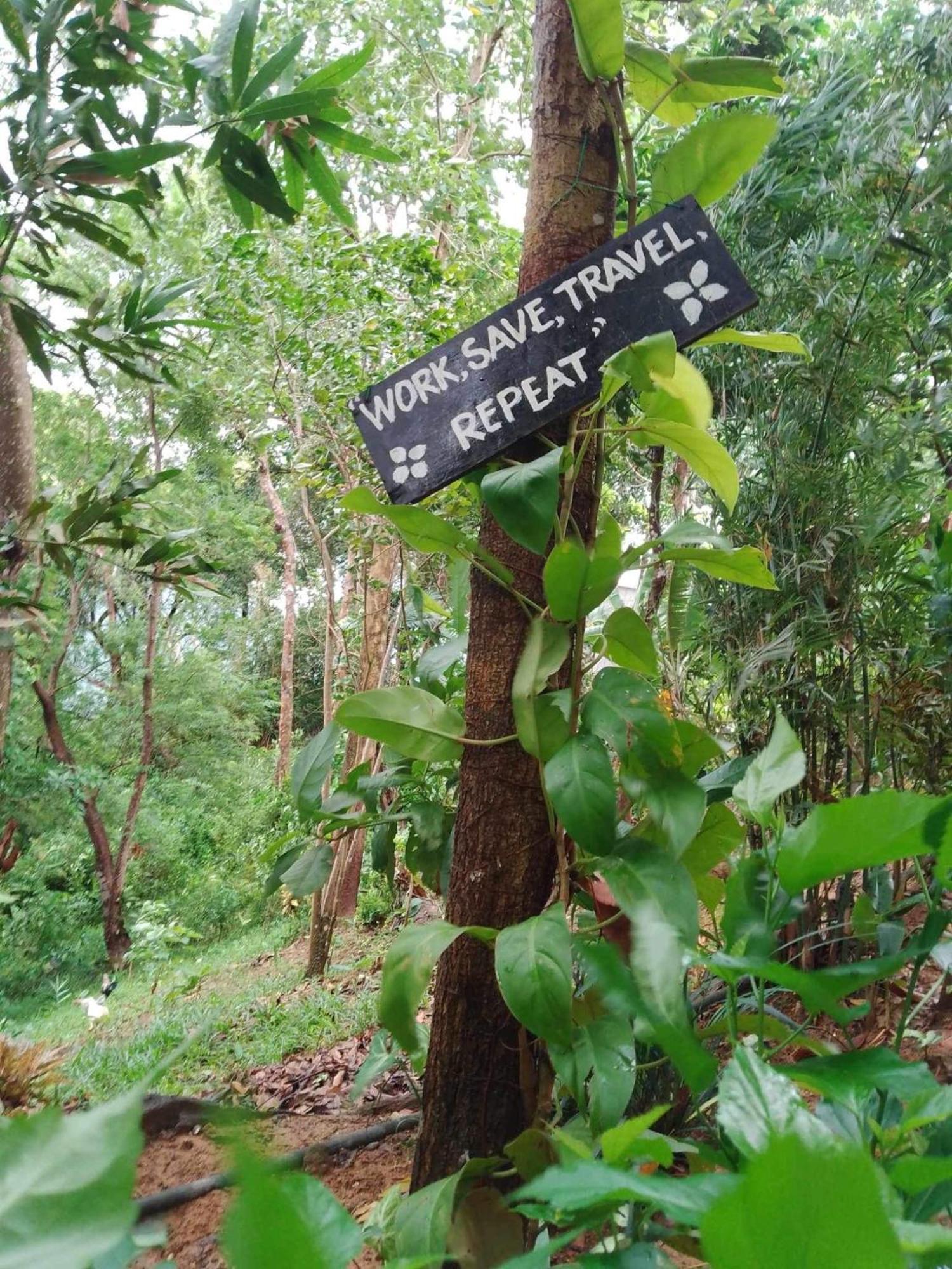 Camp Talusi Hilltop Overlooking Campeggio El Nido