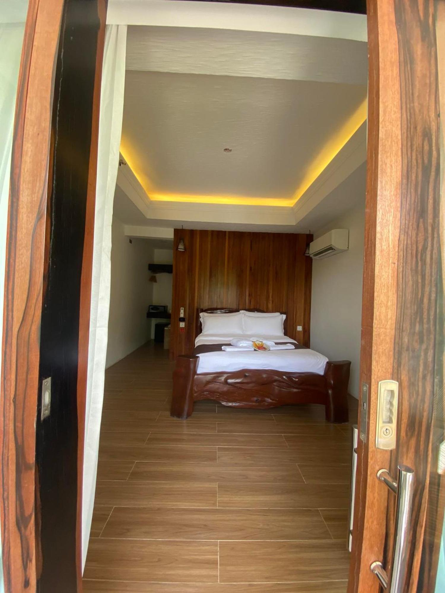 Bayview Resort 3*
