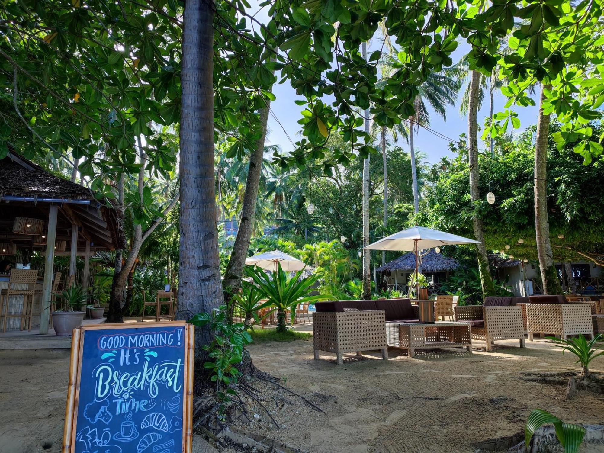 Mahogany & 4* El Nido