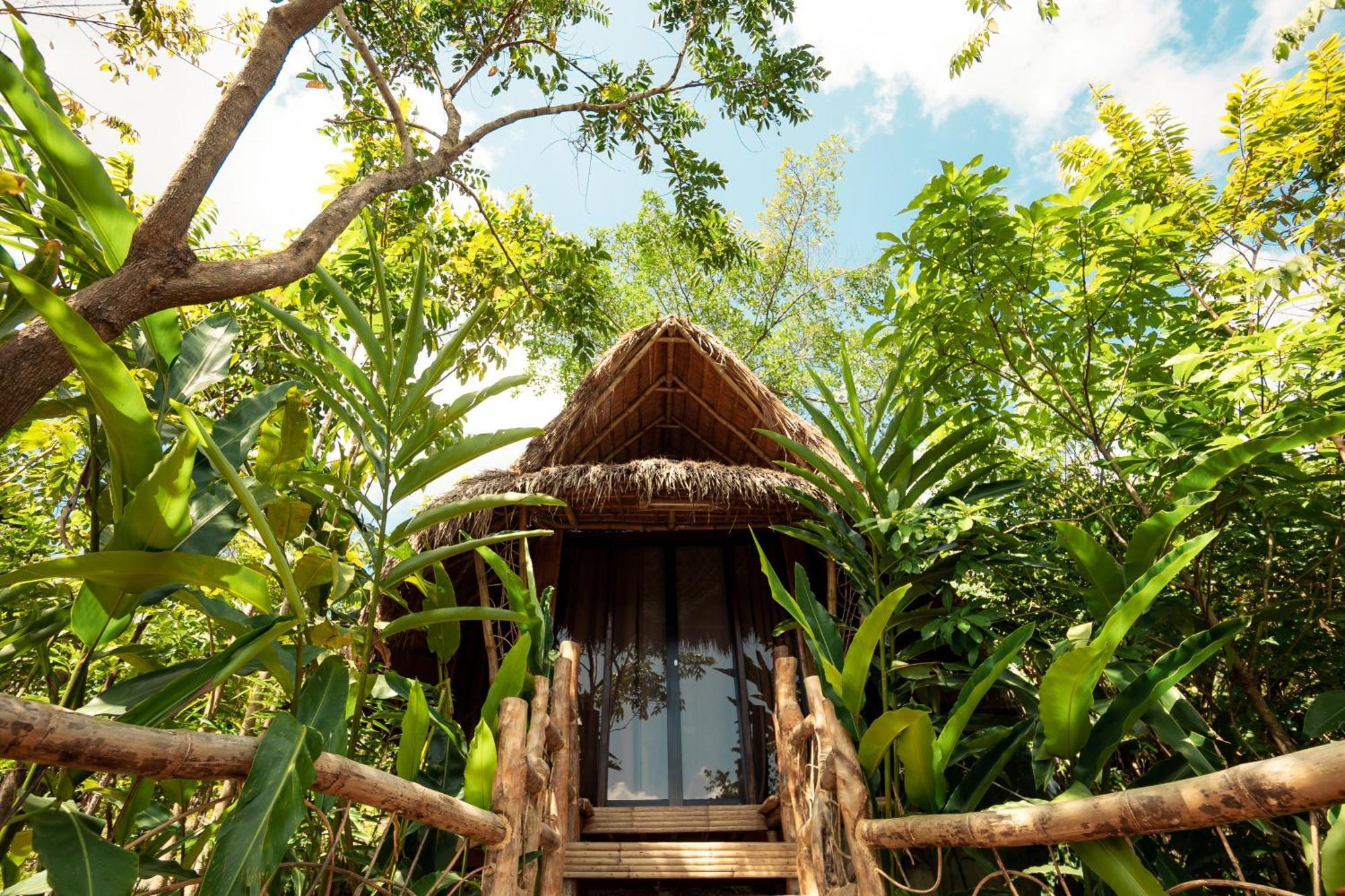 Inigtan Lio Bamboo Farm stay El Nido