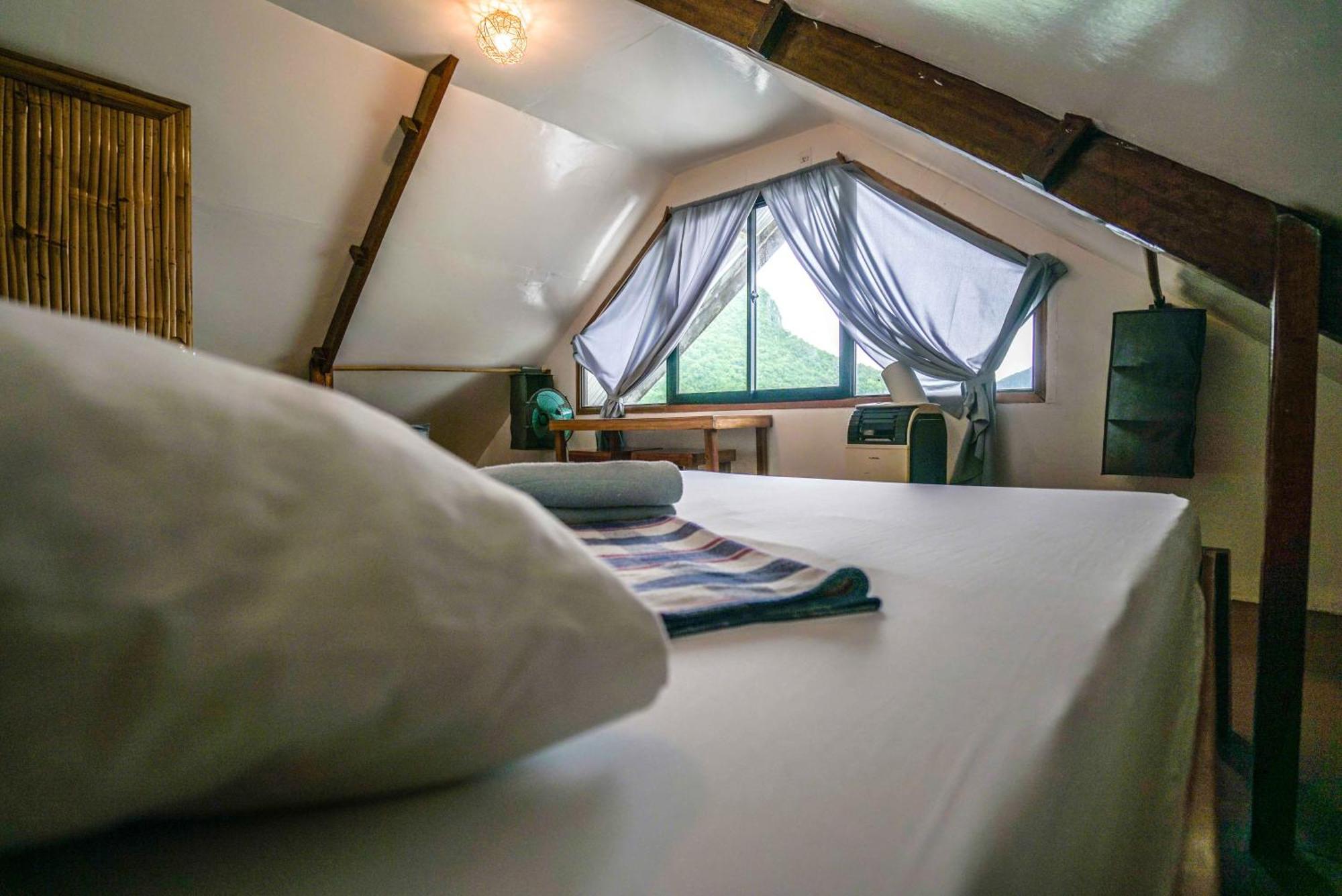 Hostel Bangka El Nido
