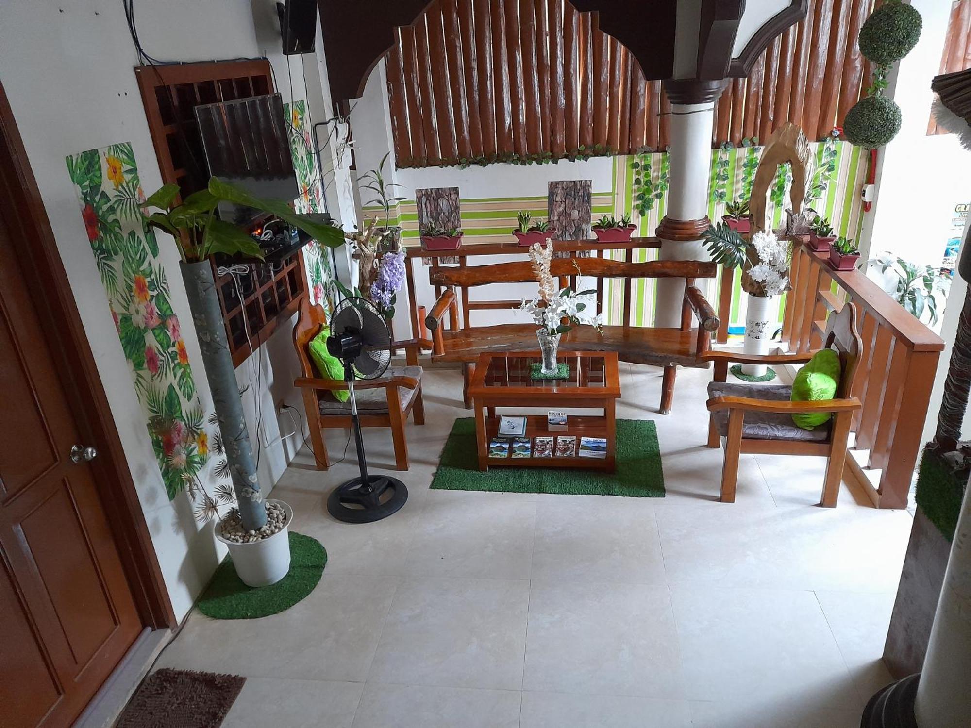 Milvir Tourist El Nido