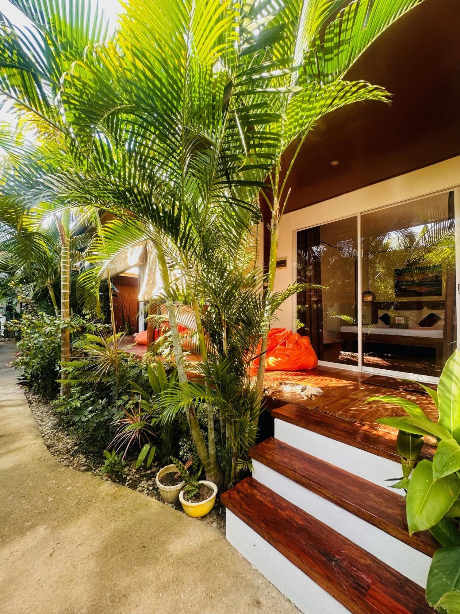 Bella Athena Garden