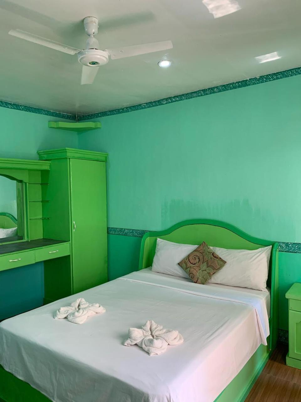 Chibel Summer Riverside Hotel El Nido
