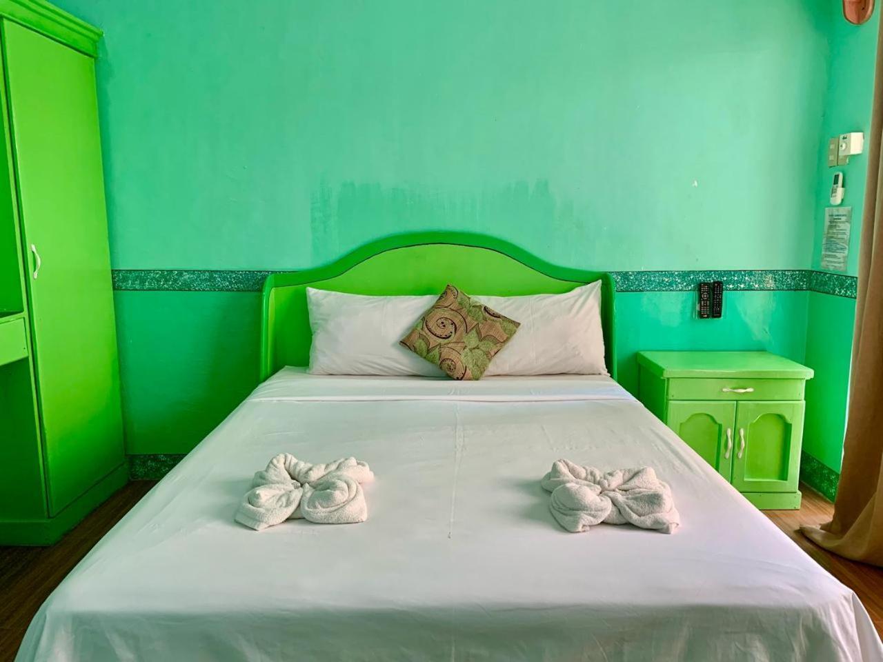 Hotel Chibel Summer Riverside El Nido