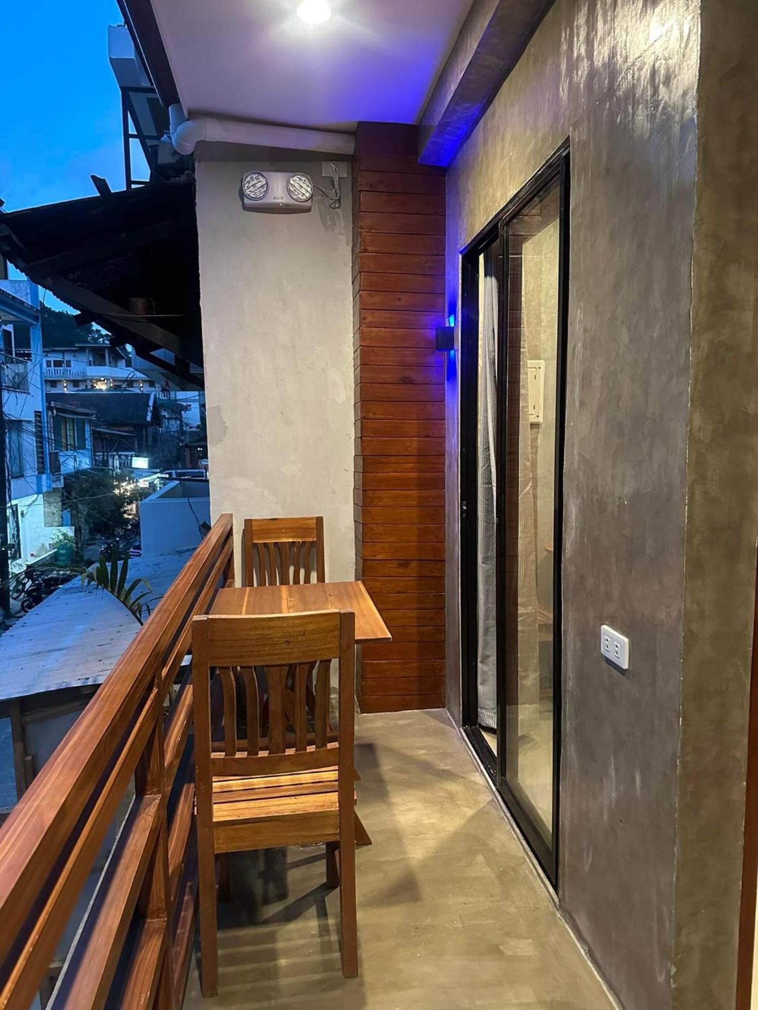Rl Harbor Annex Hotel 2*