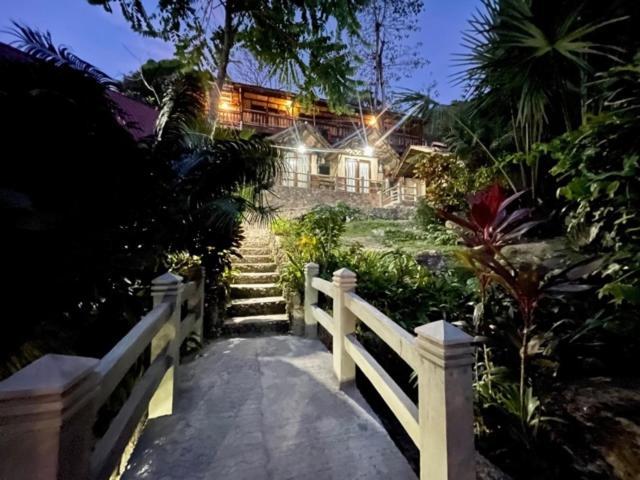 Inn Novie's Tourist El Nido