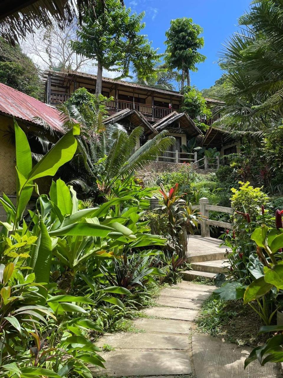 Novie's Tourist Inn 2*