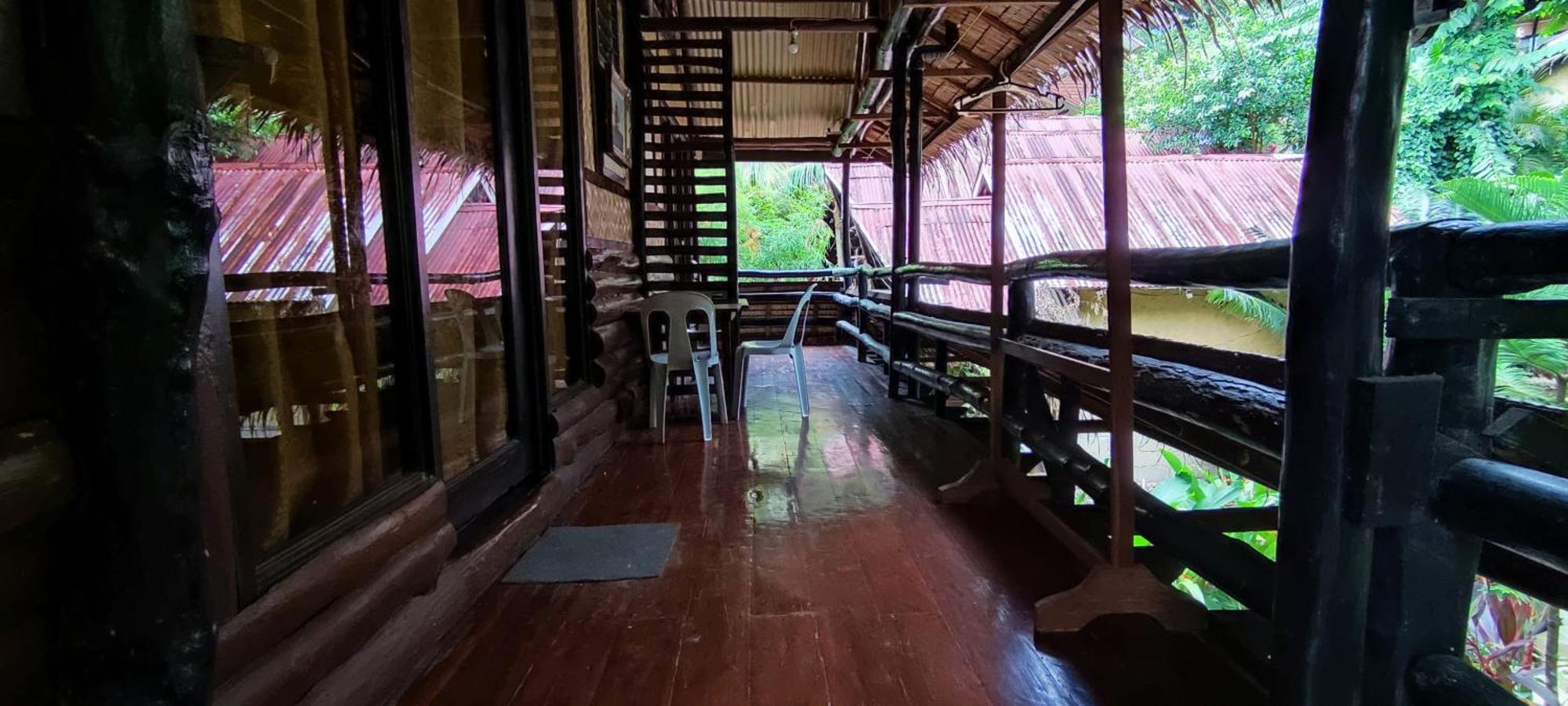 Novie's Tourist Inn El Nido