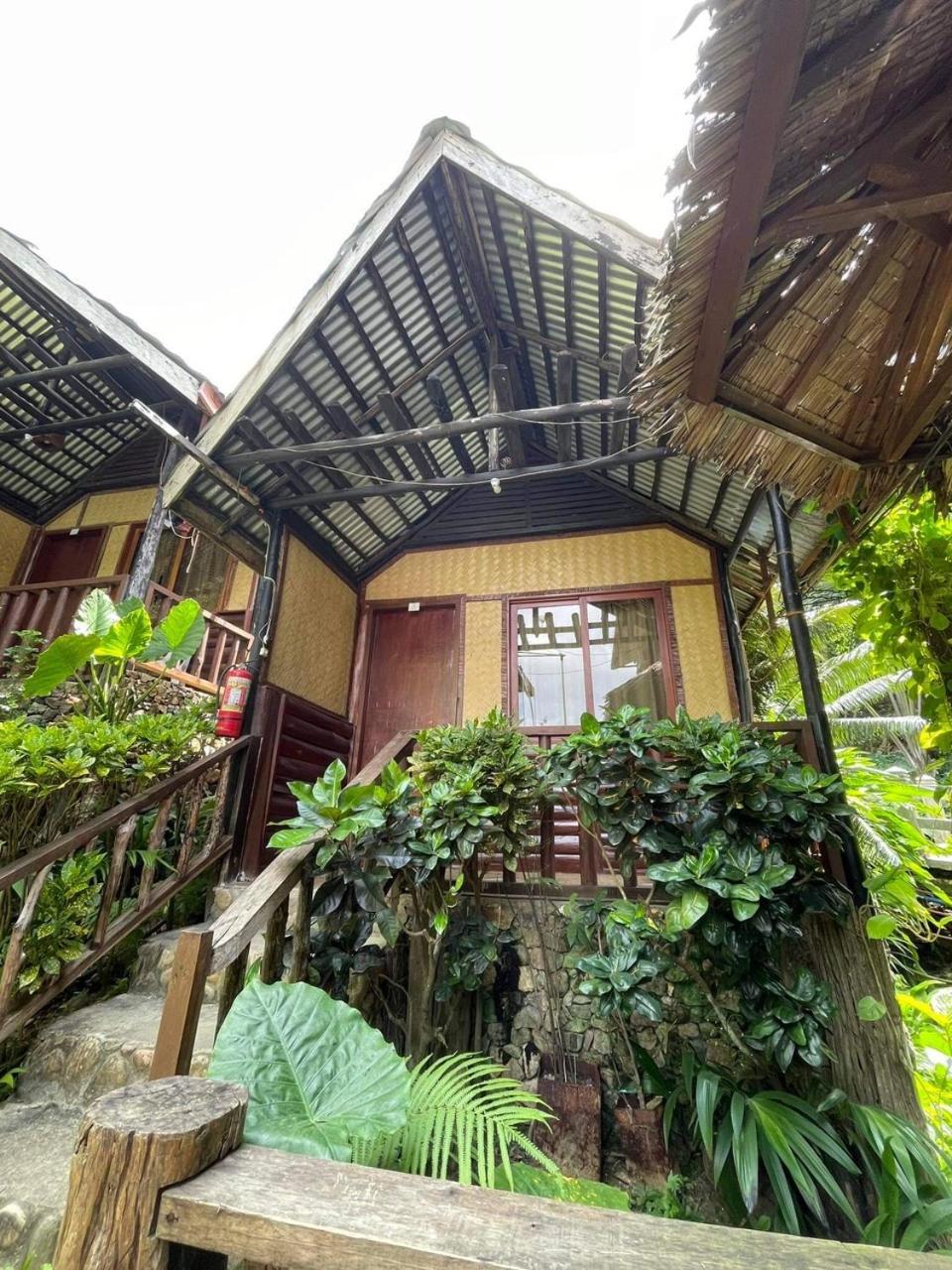 Novie's Tourist Inn El Nido