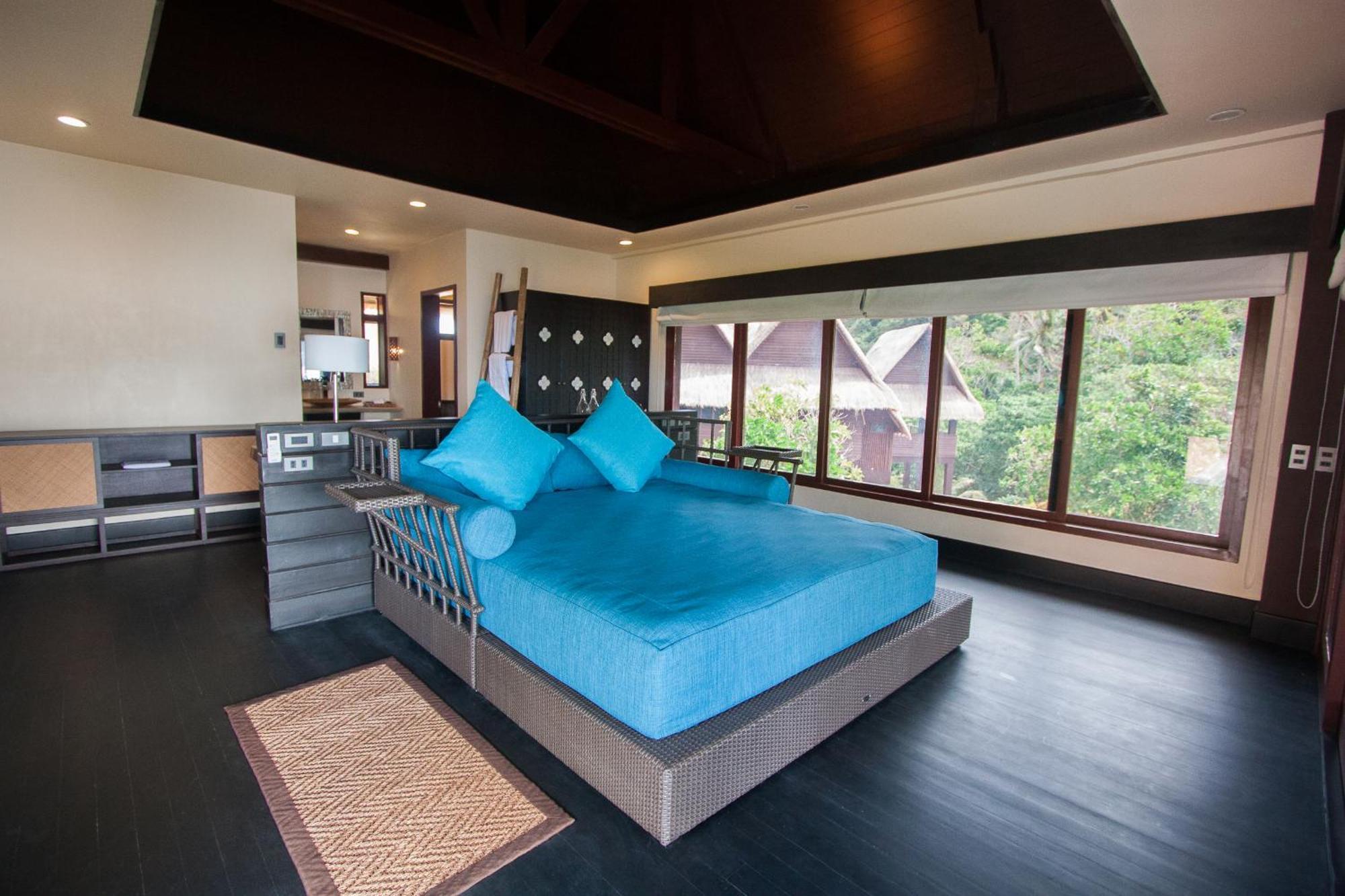 Cauayan Island And 5*