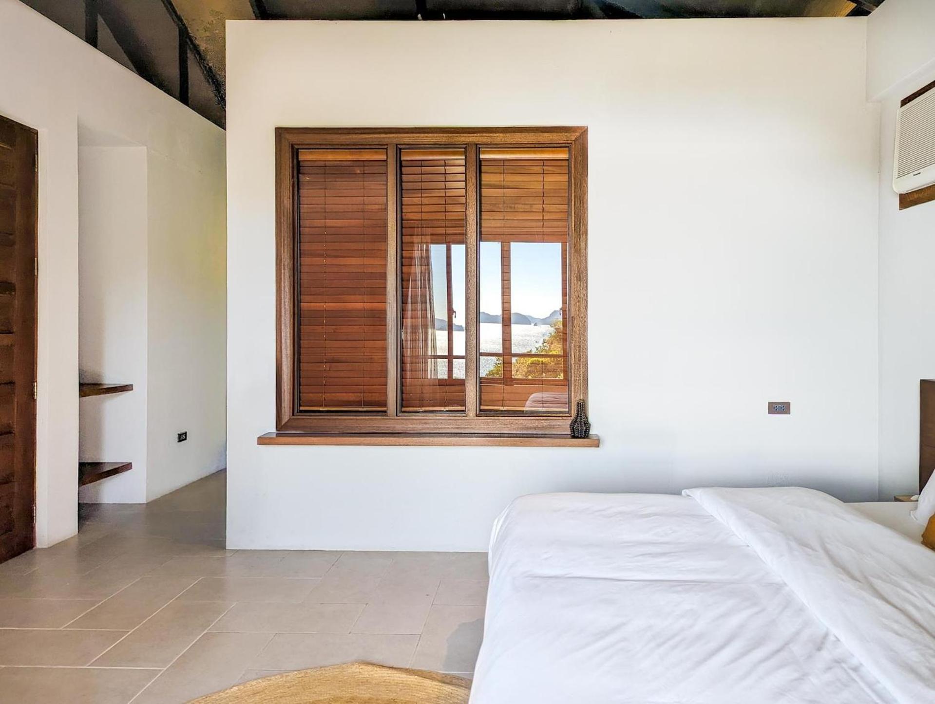 Perch El Nido's Seaview Overlooking Marimegmeg Villa