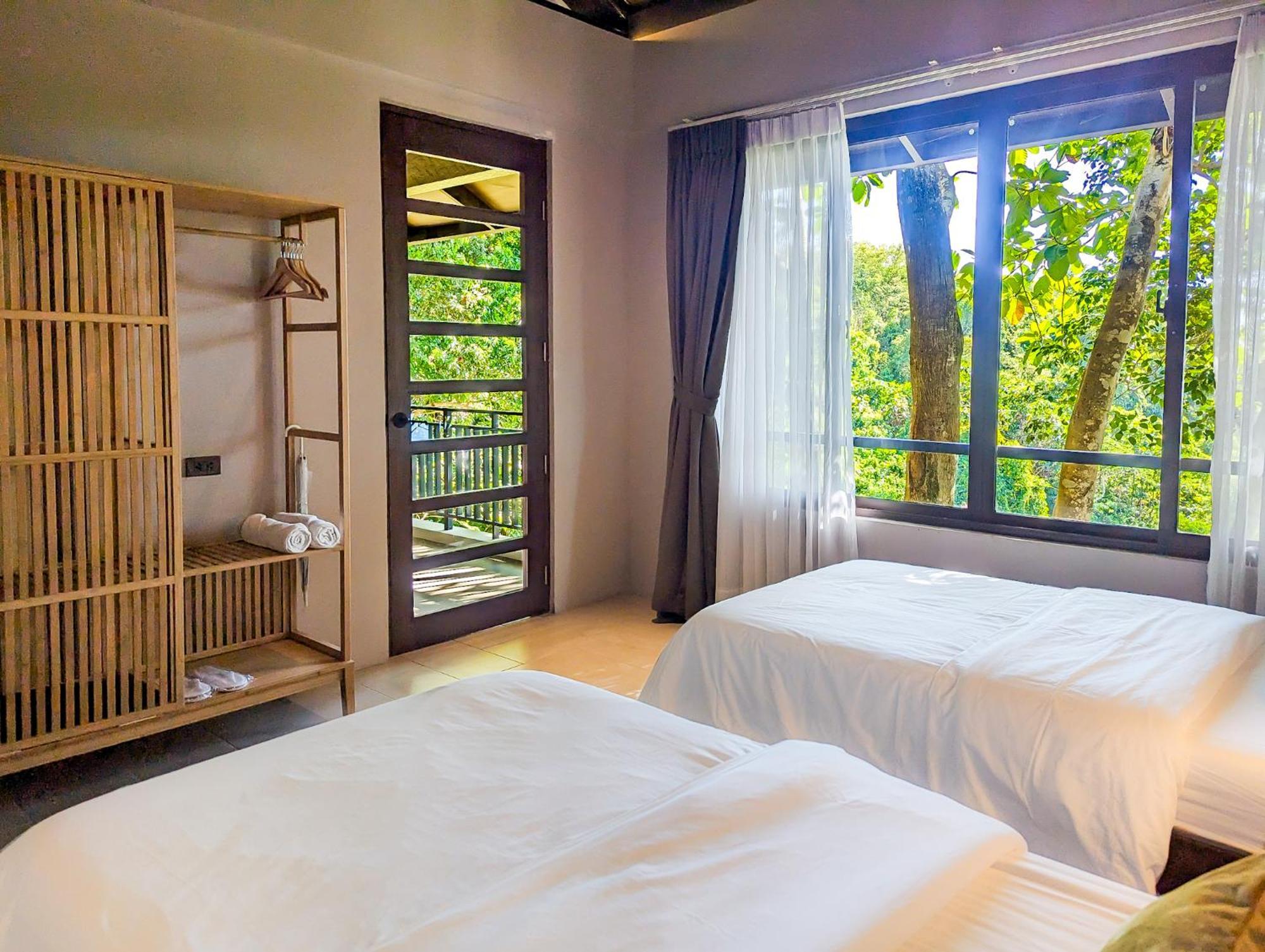 Perch El Nido's Seaview Overlooking Marimegmeg Villa El Nido