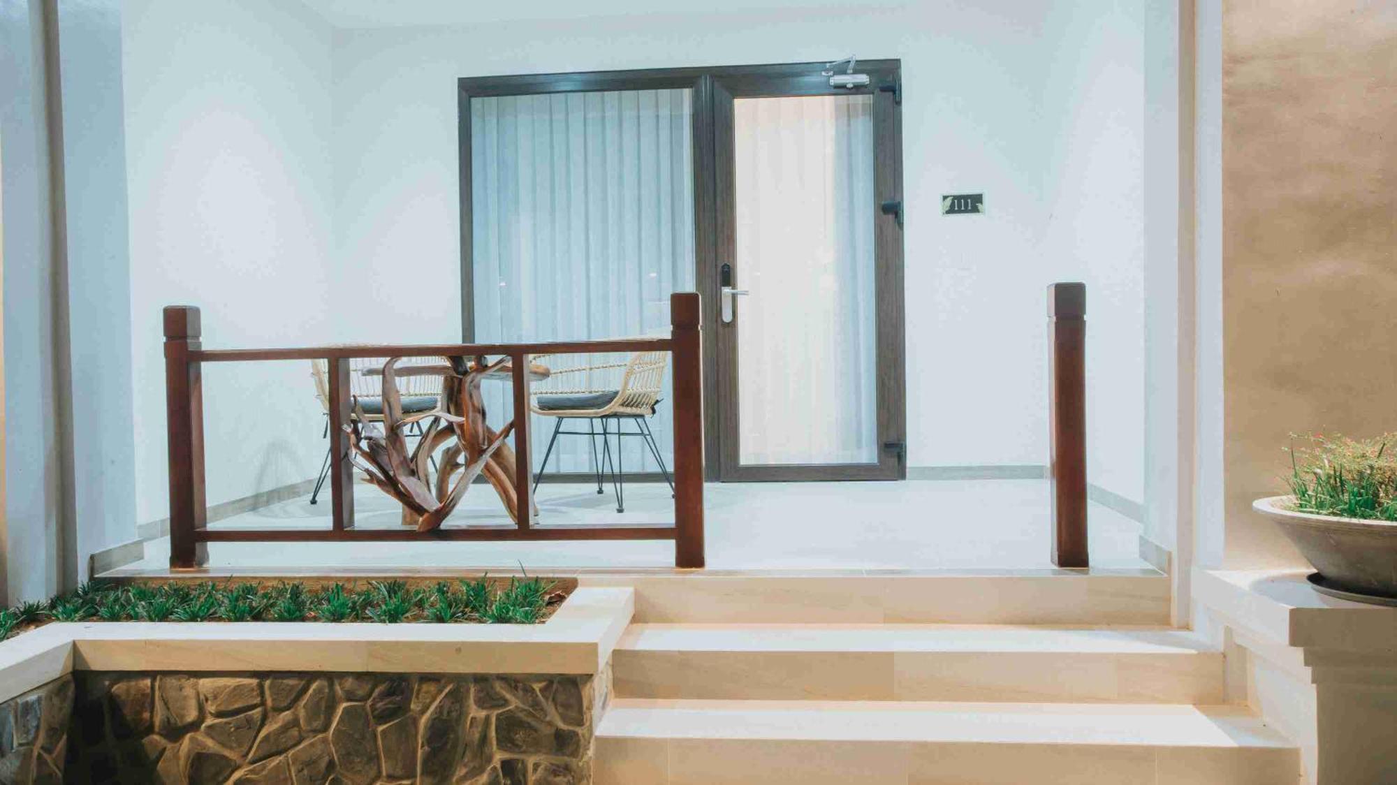 Ora Resort *
