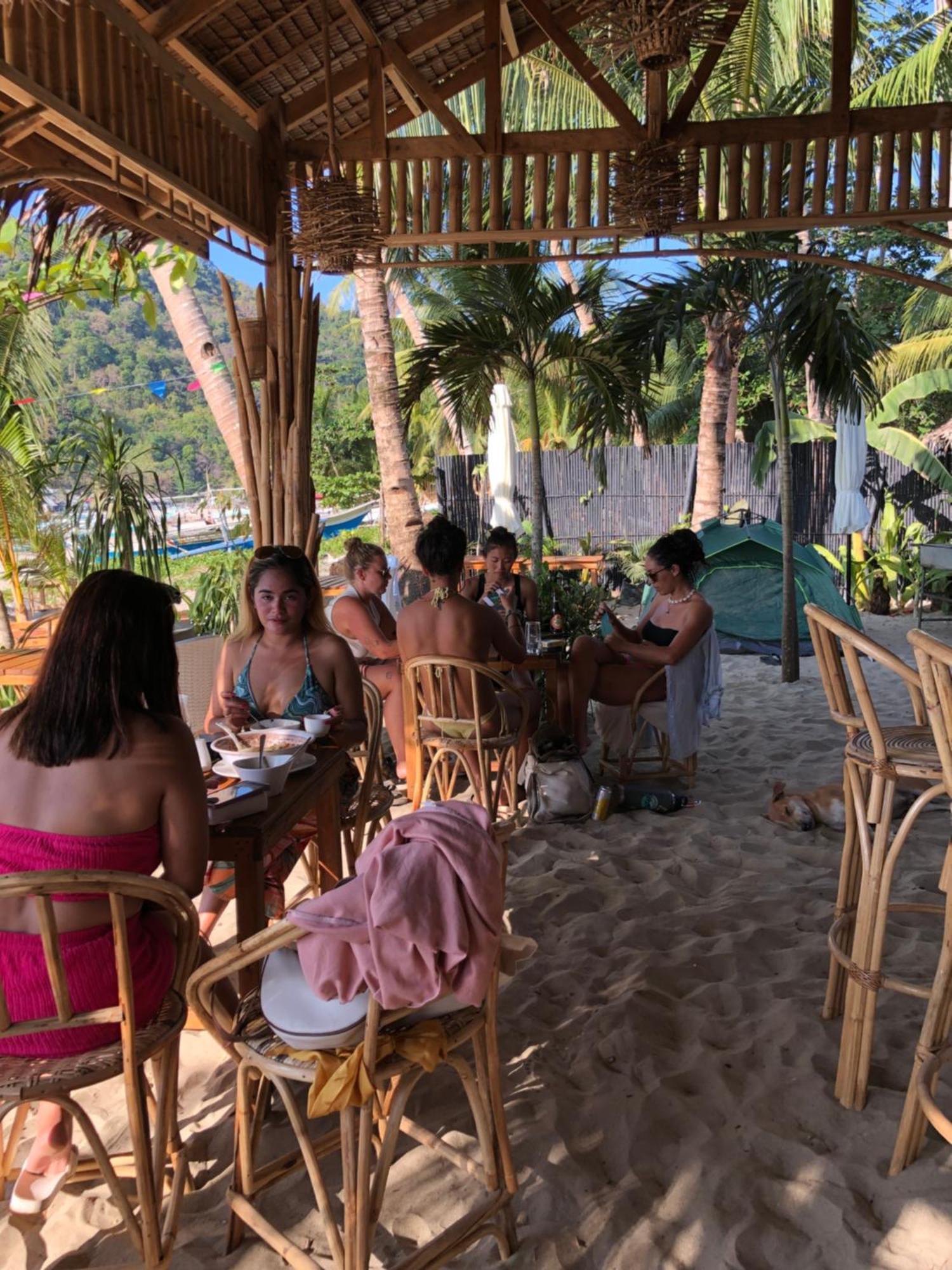 Inn Zhaya's &