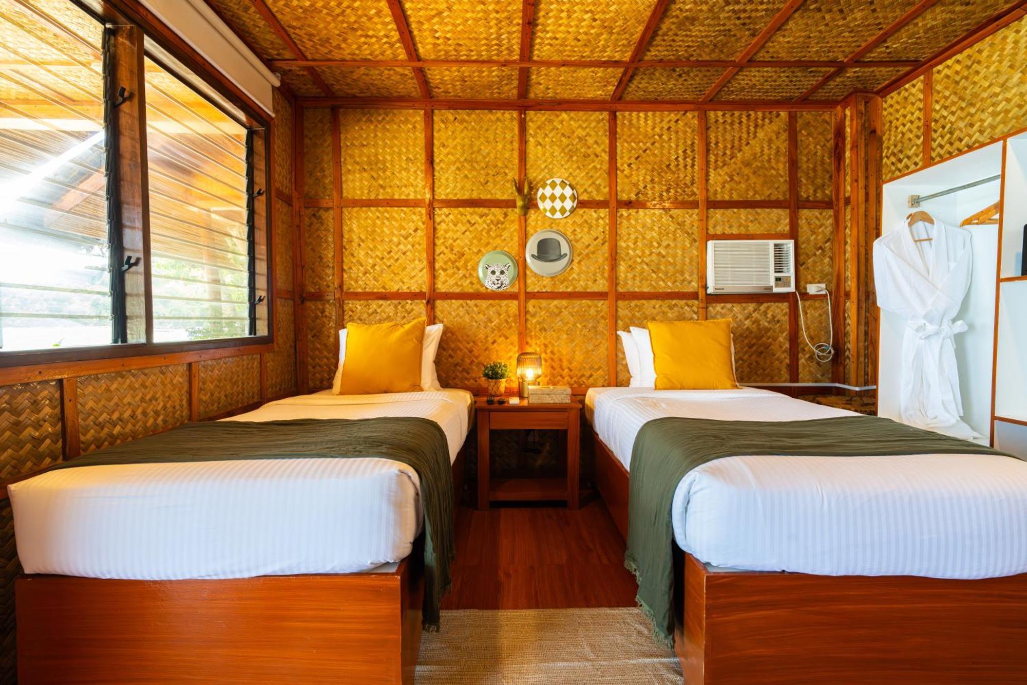 Bed & Breakfast Huts *