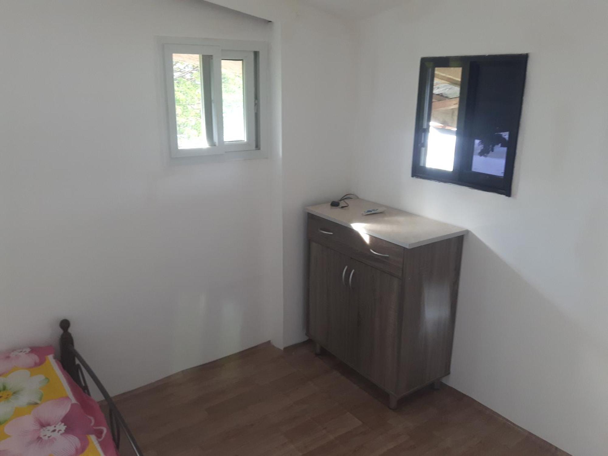 Bayview Apartment *