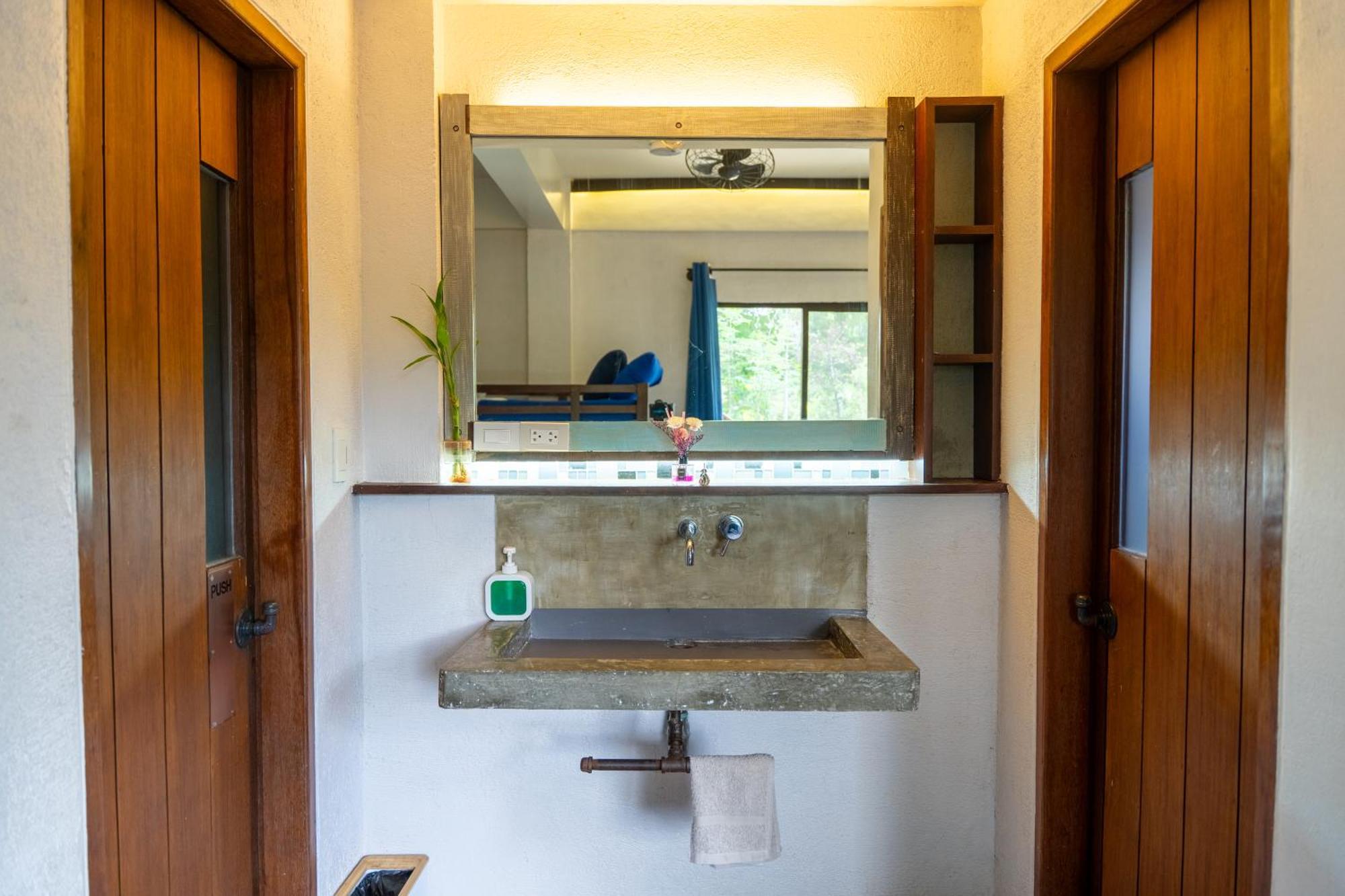 Hotel Island Lyfe Adventures El Nido
