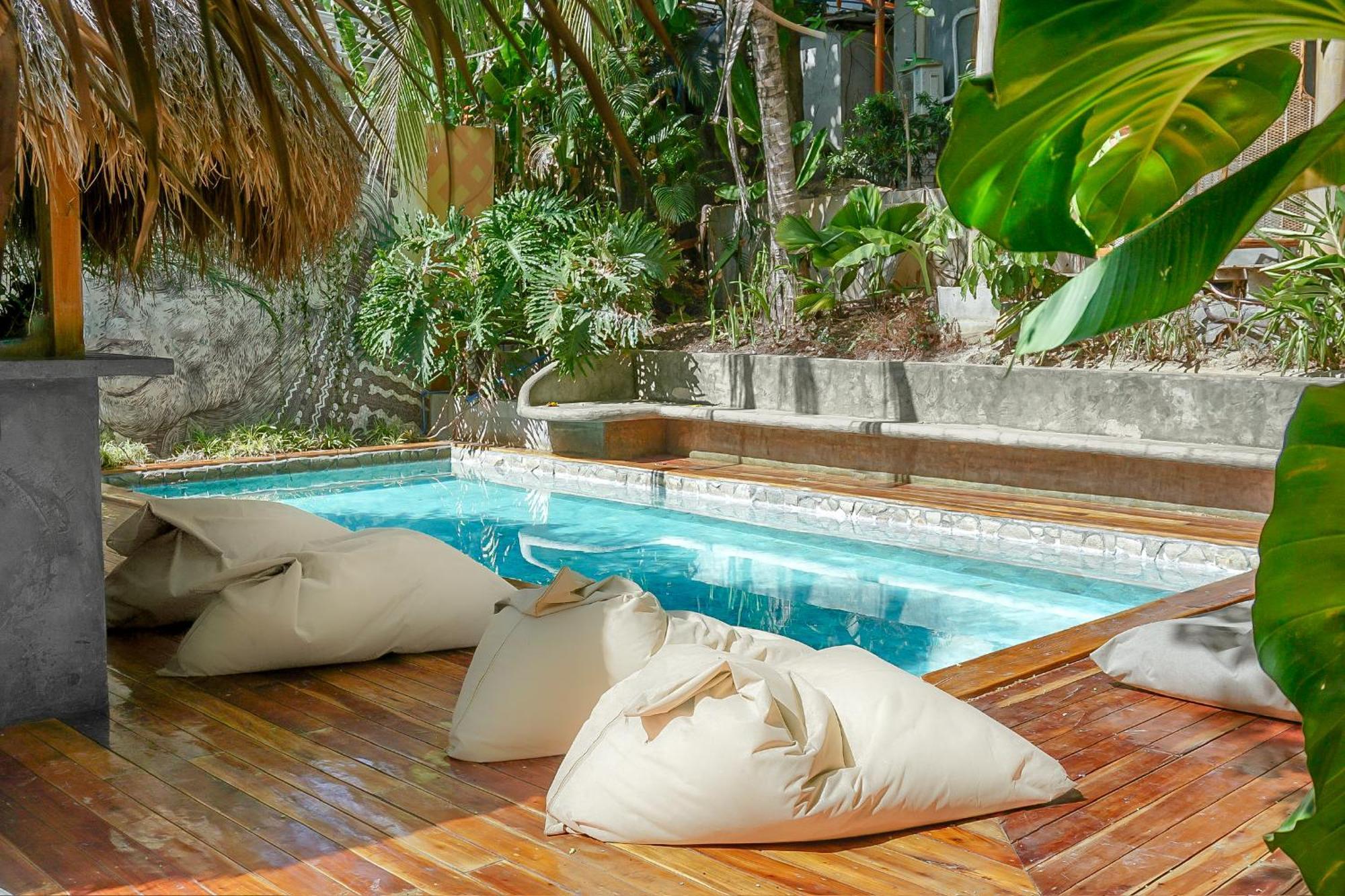 Terra Sancta Boutique Resort 3* El Nido