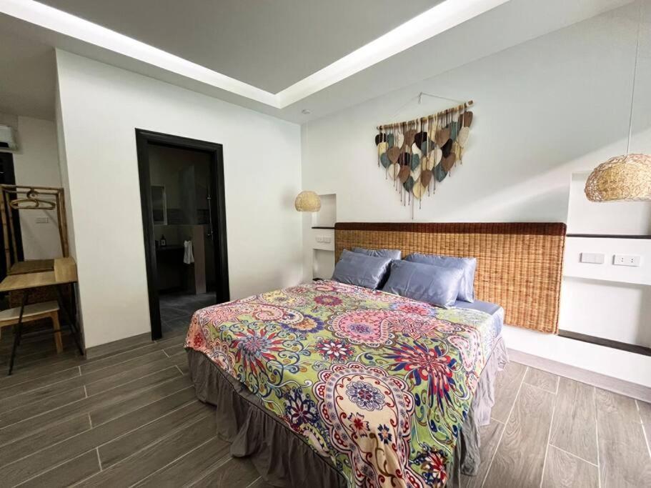 Serene Icaro In Downtown With Cliff View Villa *