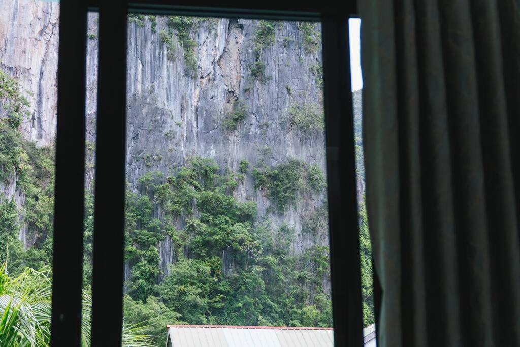 Villa Serene Icaro In Downtown With Cliff View *