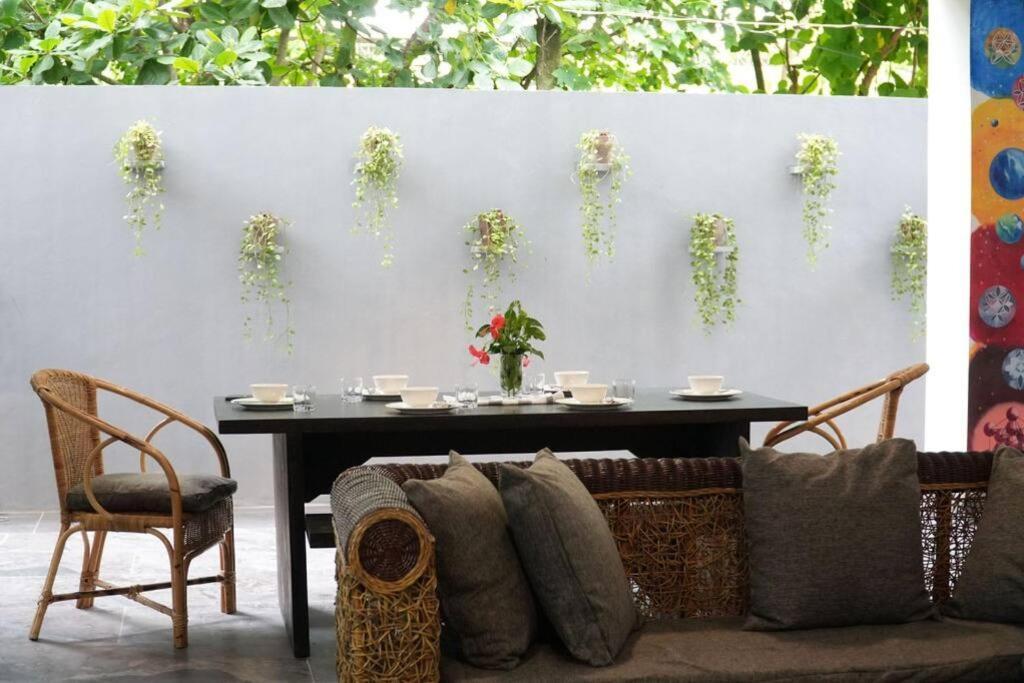 Villa Serene Icaro In Downtown With Cliff View El Nido
