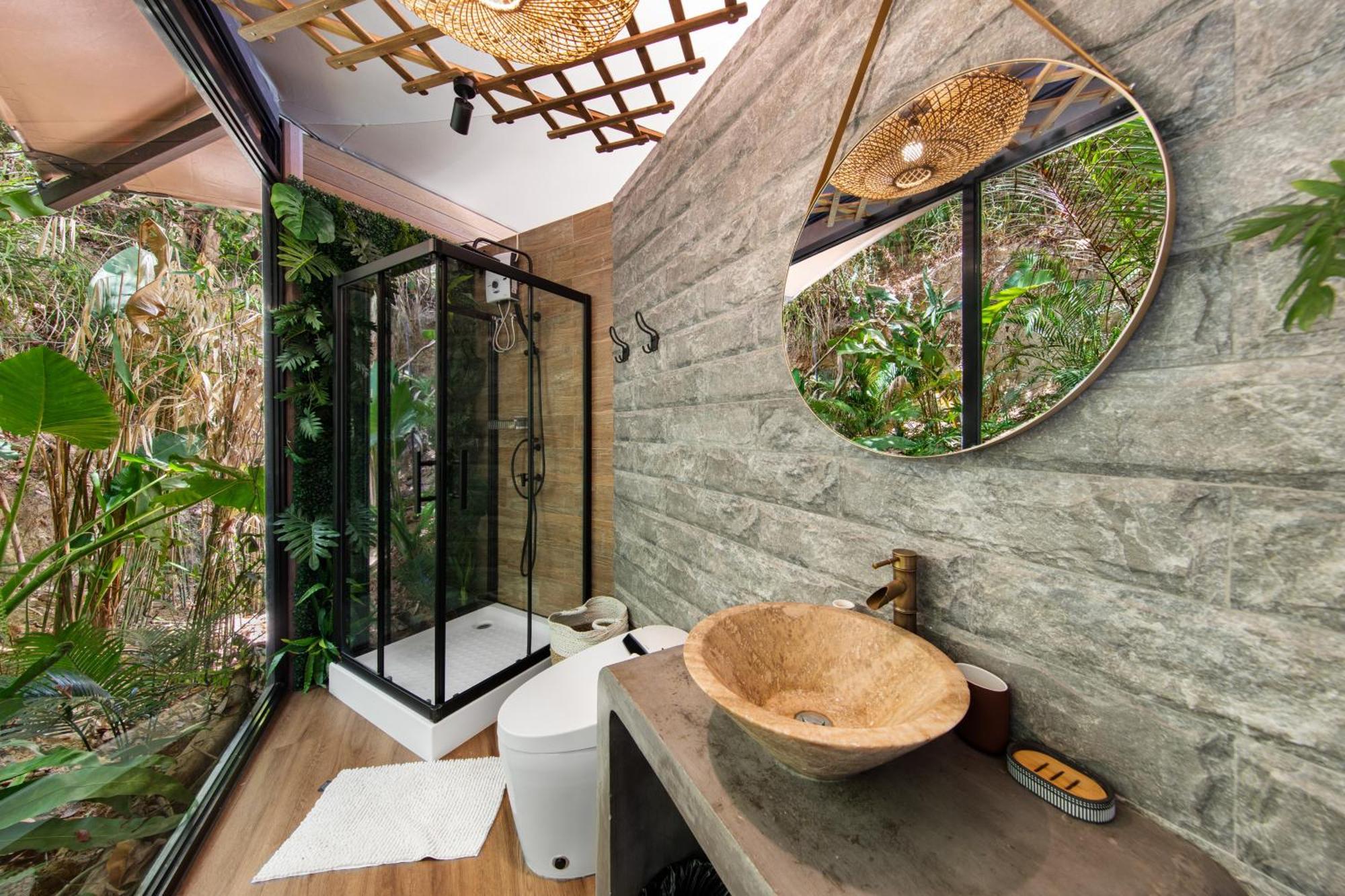 Glamping The Jungle -glamping At Karuna
